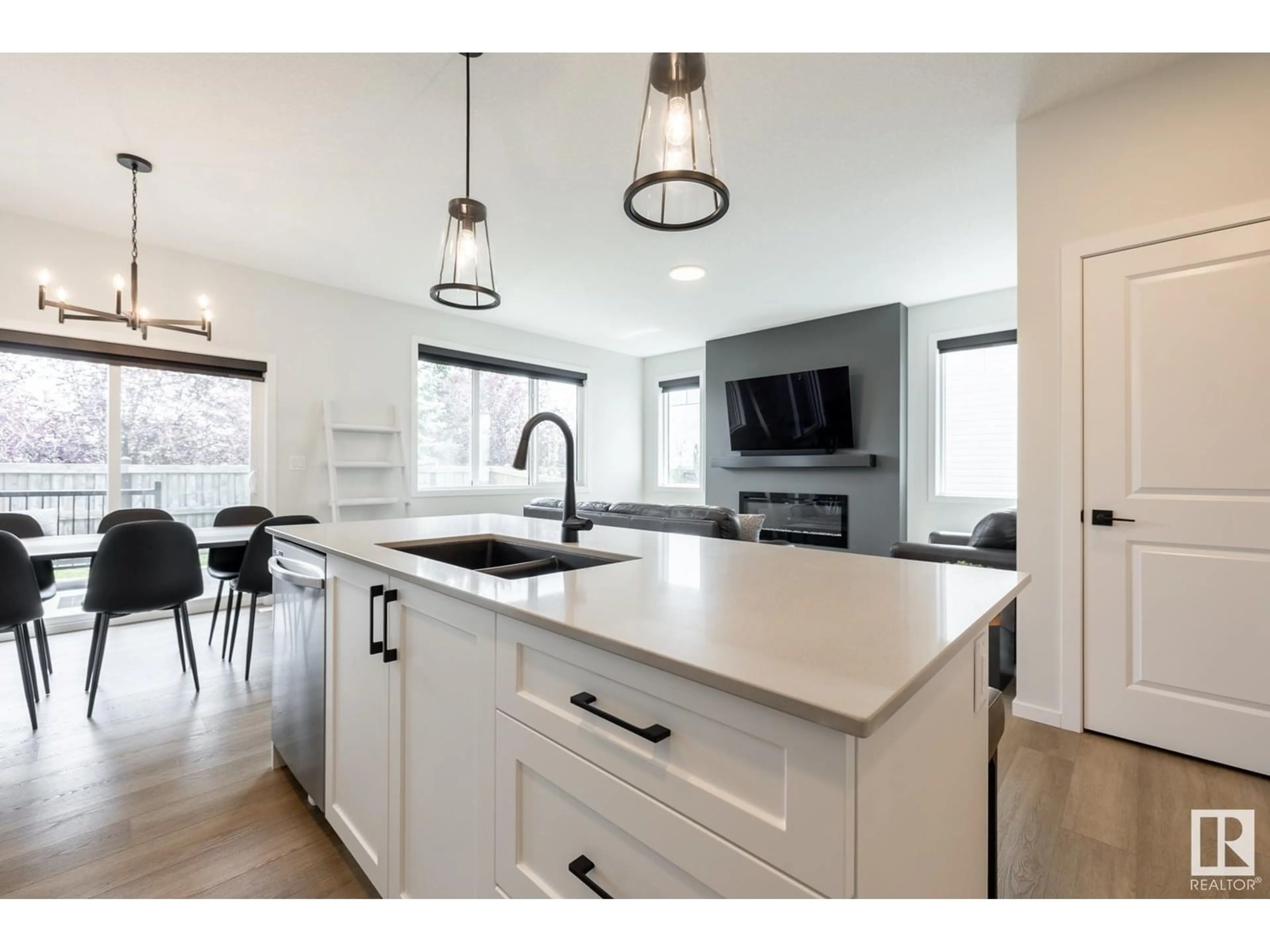 Open concept kitchen, unknown for 328 GENESIS VI, Stony Plain Alberta T7Z0J6