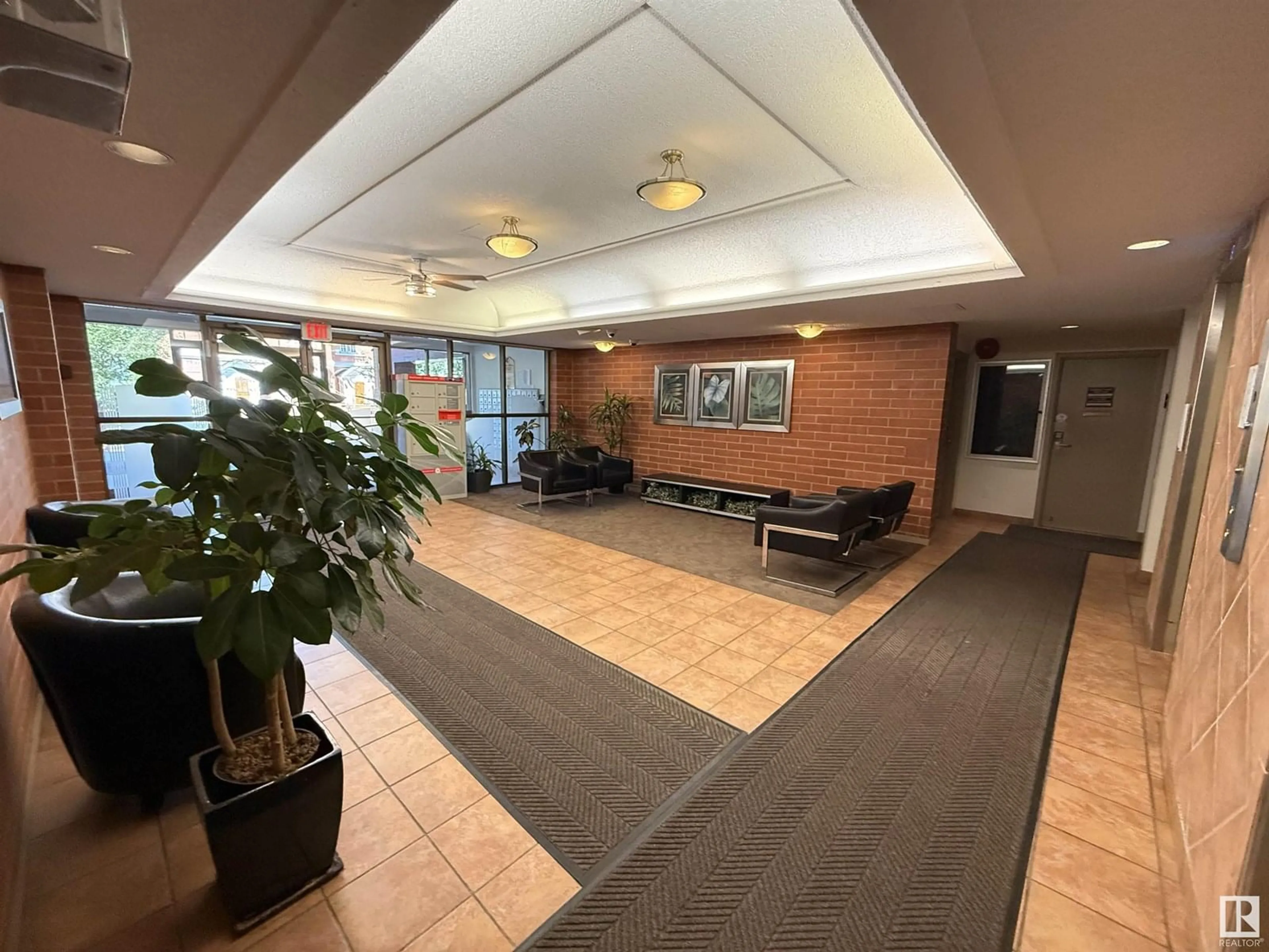 Lobby for 9917 - 1104 110 ST, Edmonton Alberta T5K2N4