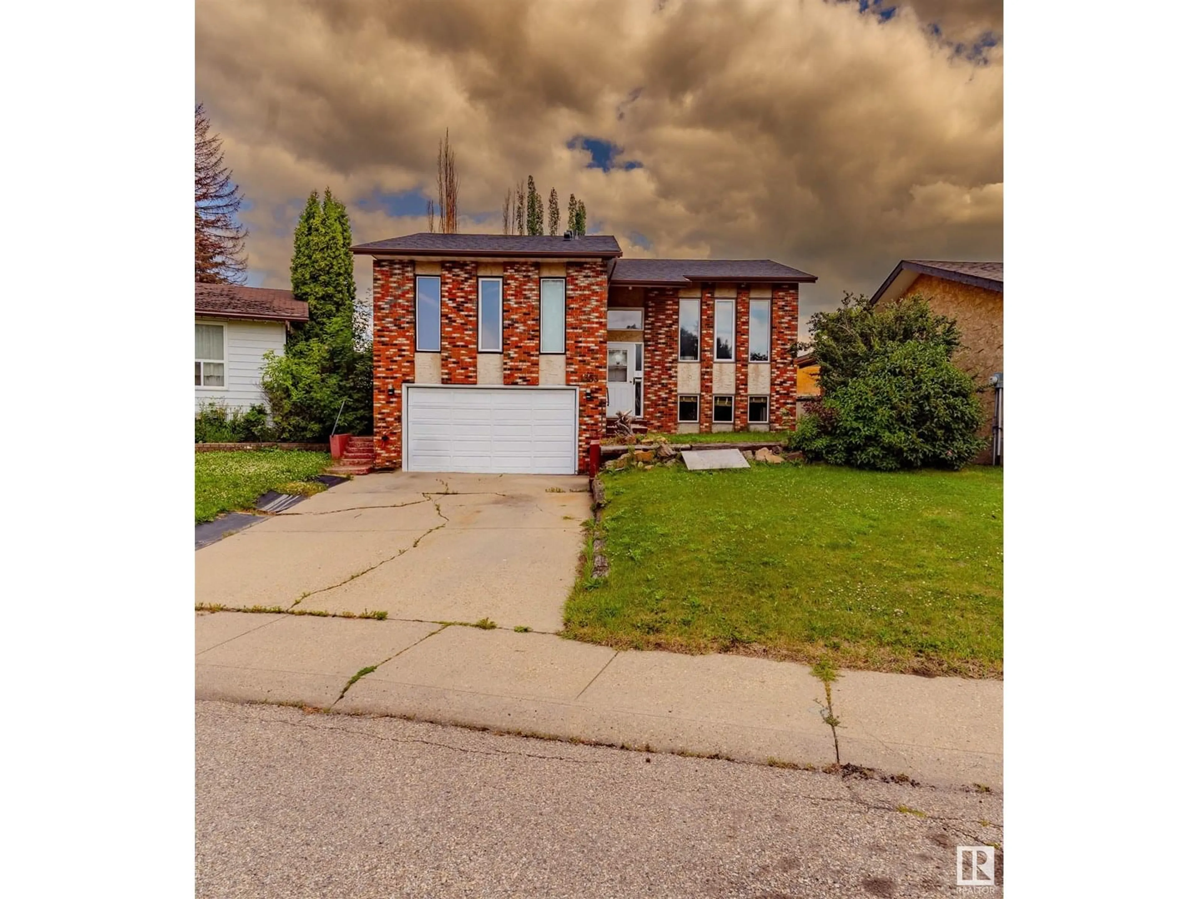 Unknown for NW - 1353 39 ST, Edmonton Alberta T6L2M6