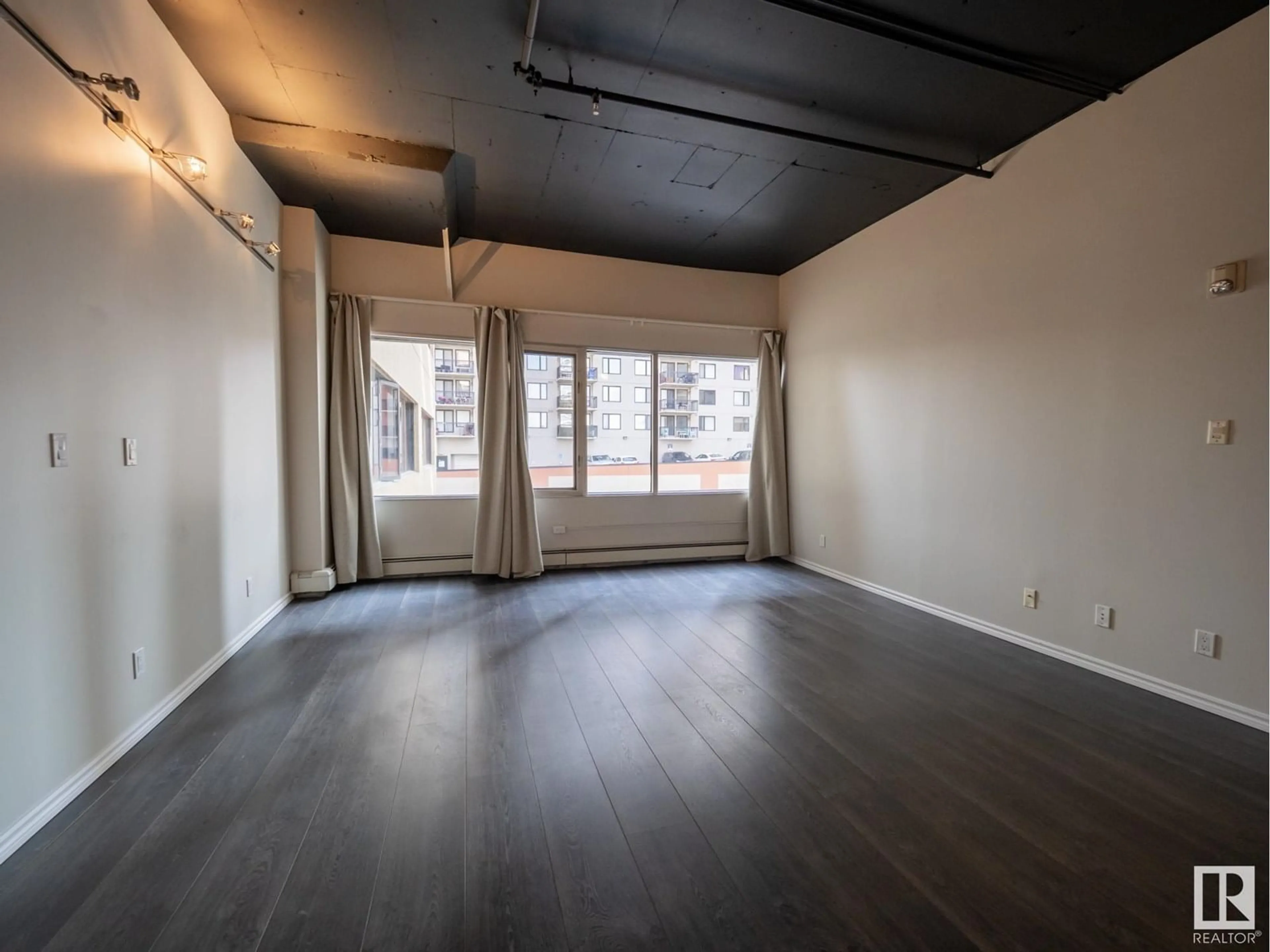 A pic of a room for #408 - 10179 105 ST, Edmonton Alberta T5J3N1
