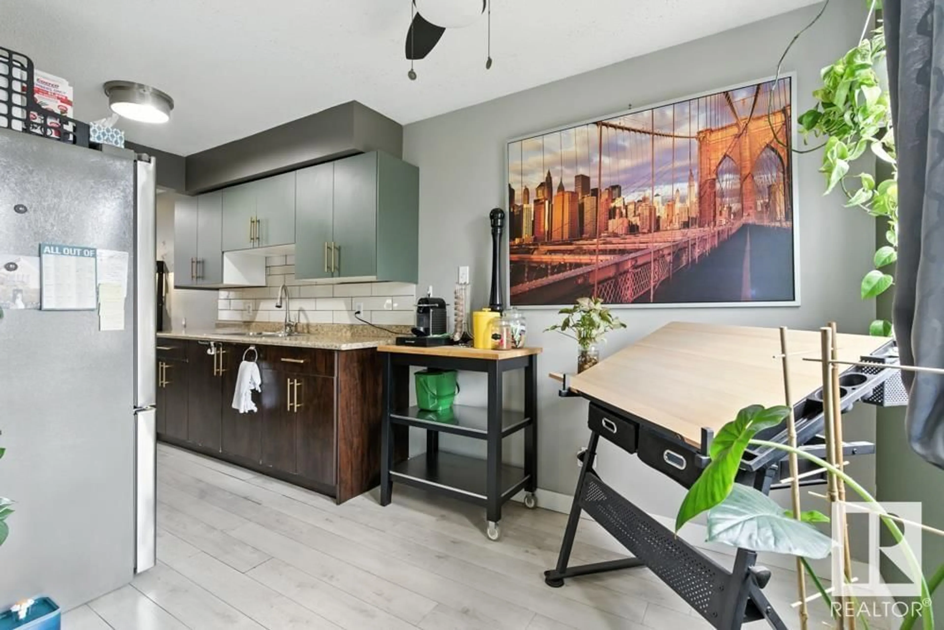 Open concept kitchen, ceramic/tile floor for 123 CORNELL CO, Edmonton Alberta T5C3C3
