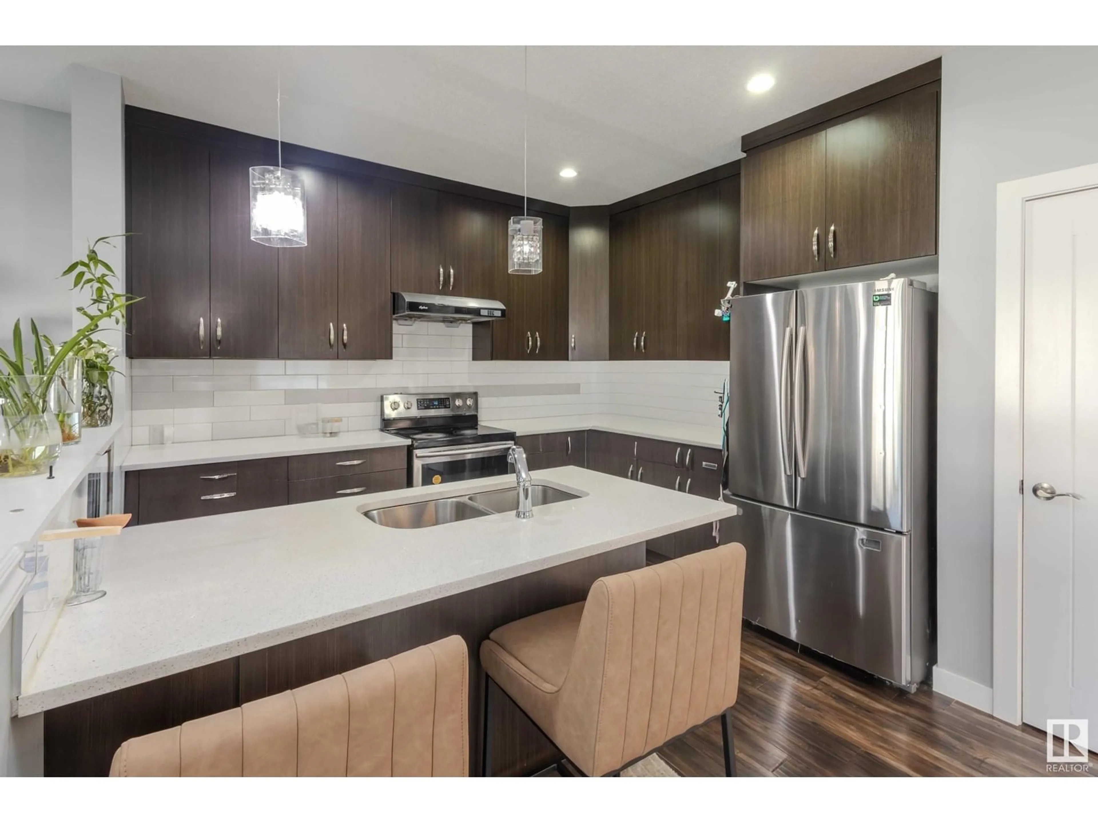 Open concept kitchen, unknown for 2720 11 ST, Edmonton Alberta T6T0X9