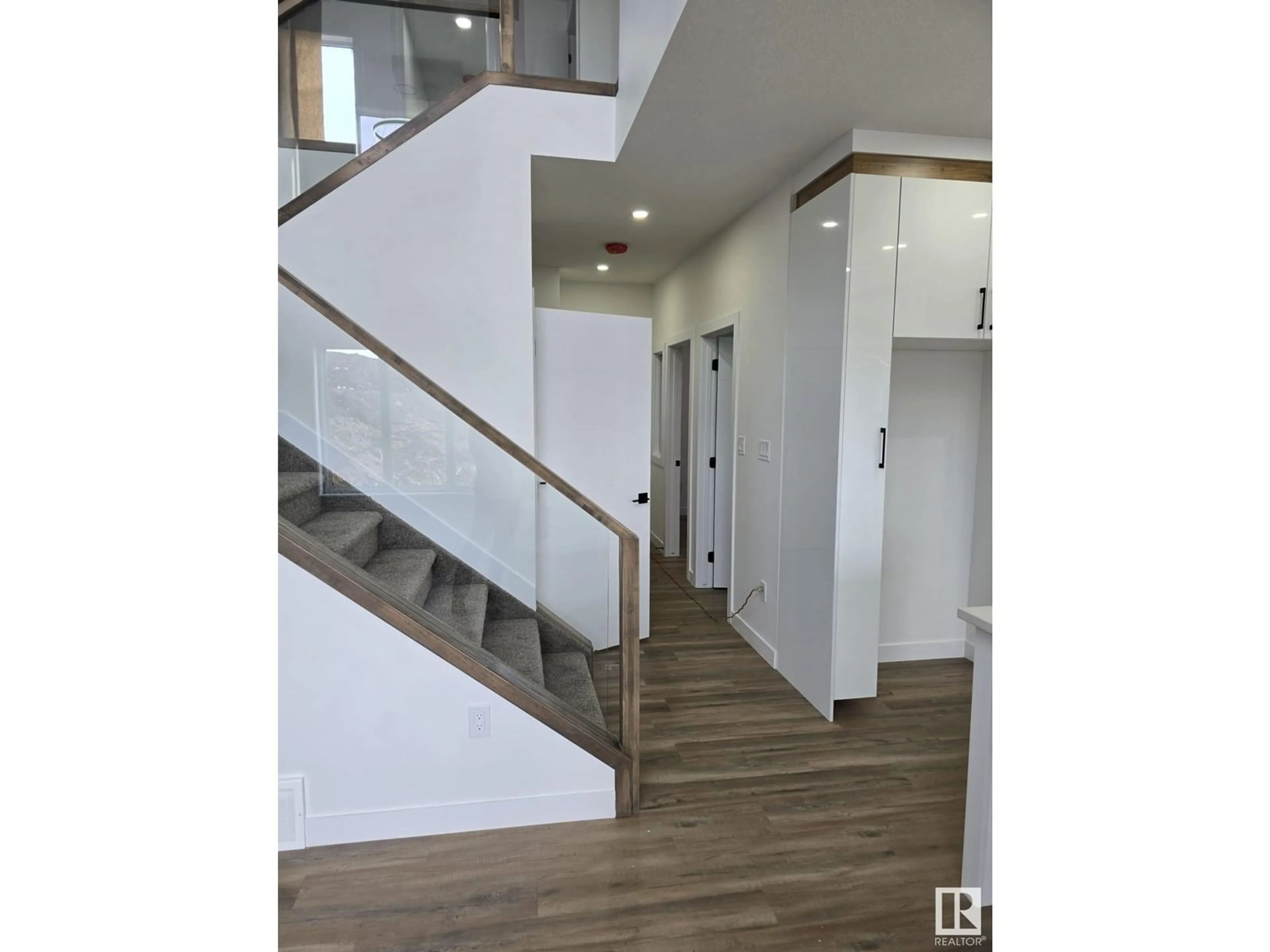 Unknown for 3907 36 ST, Beaumont Alberta T4X3H2