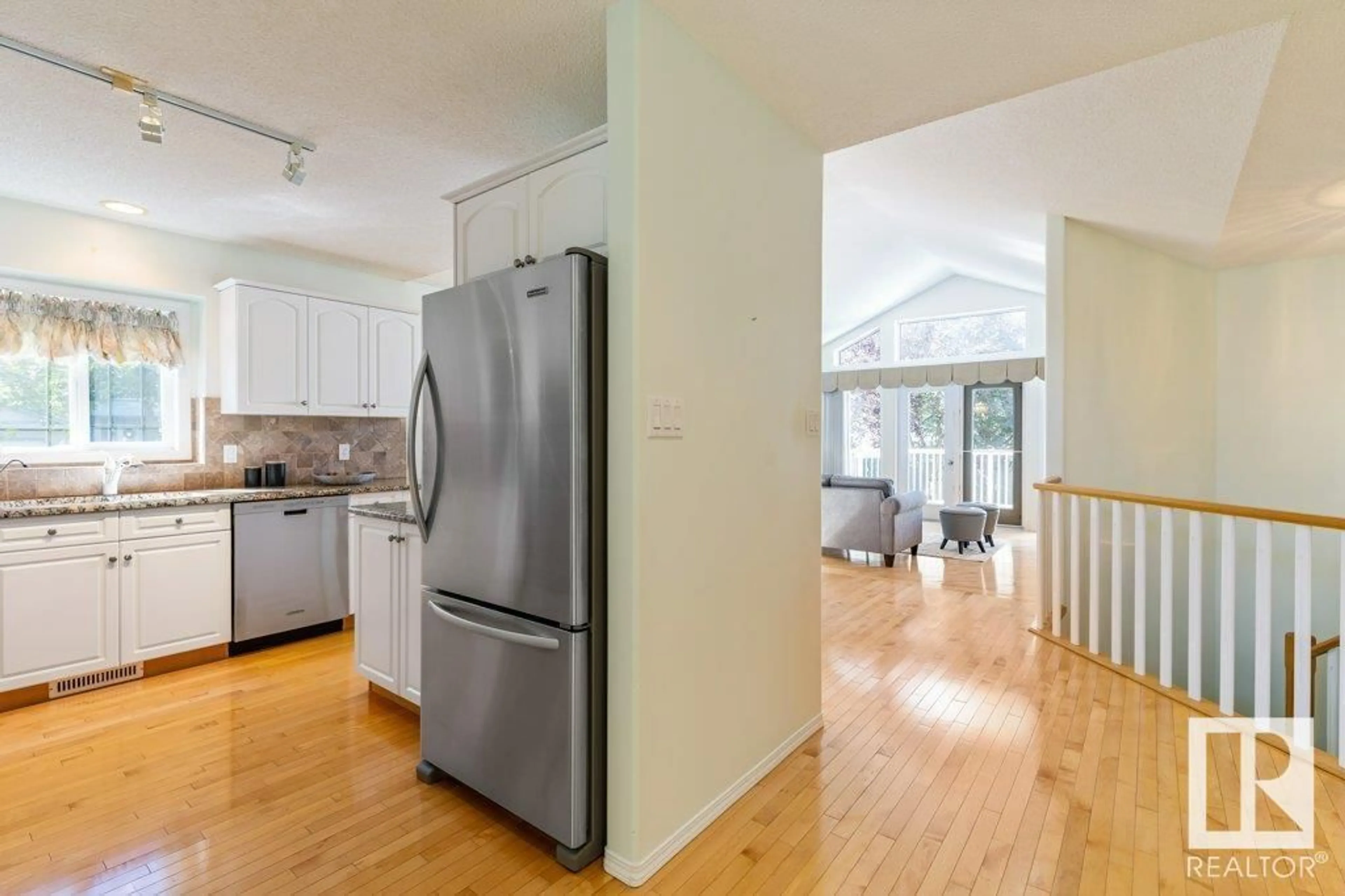 Open concept kitchen, unknown for 55 OAKPARK CR, St. Albert Alberta T8N6M4