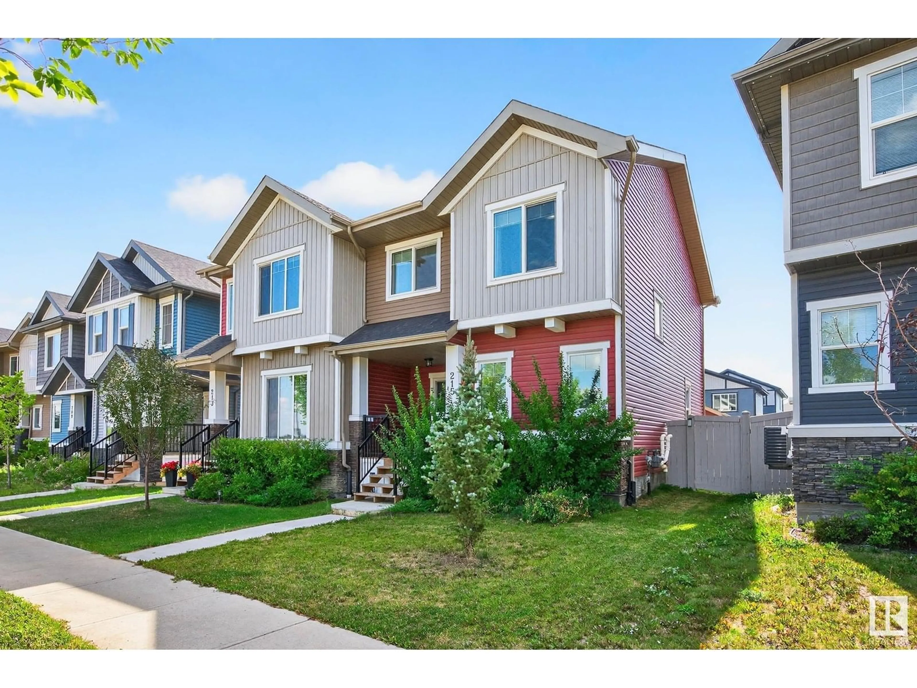 Home with vinyl exterior material, street for 215 GRIESBACH RD, Edmonton Alberta T5E6S5