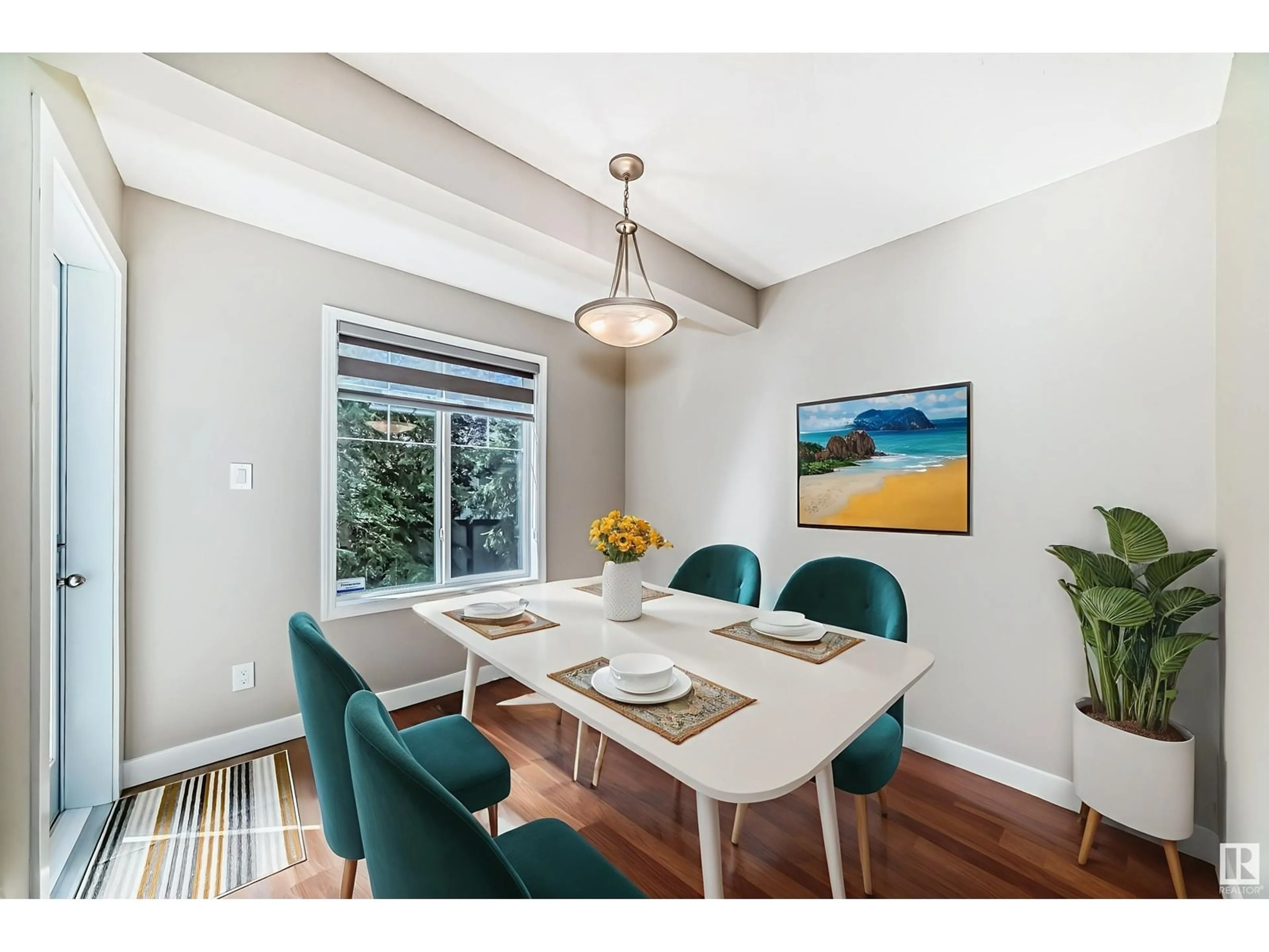 Dining room, wood/laminate floor for 311 178 BRIDGEPORT BV, Leduc Alberta T9E8S8