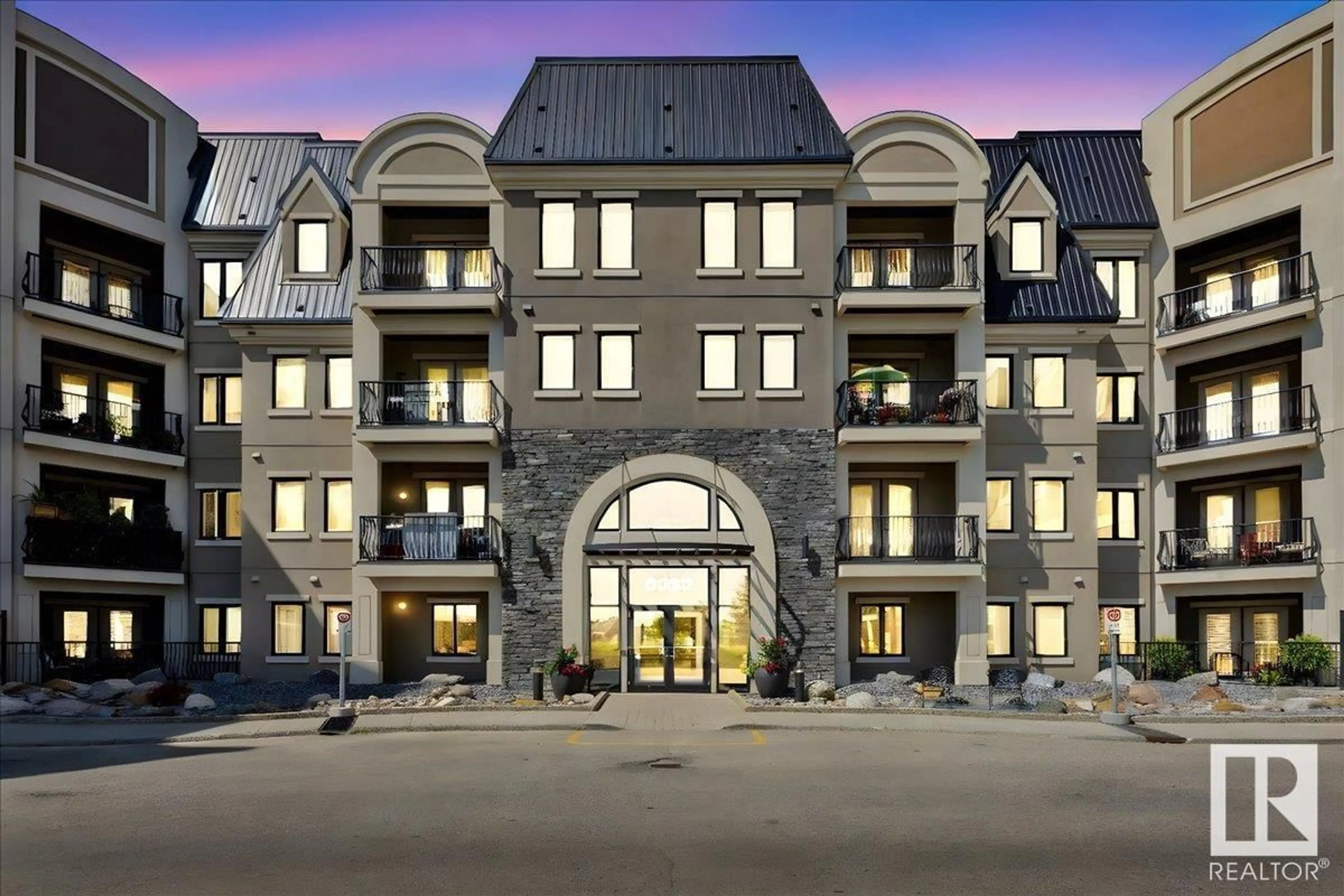 Indoor foyer for 6083 - 418 MAYNARD WY, Edmonton Alberta T6R0R5