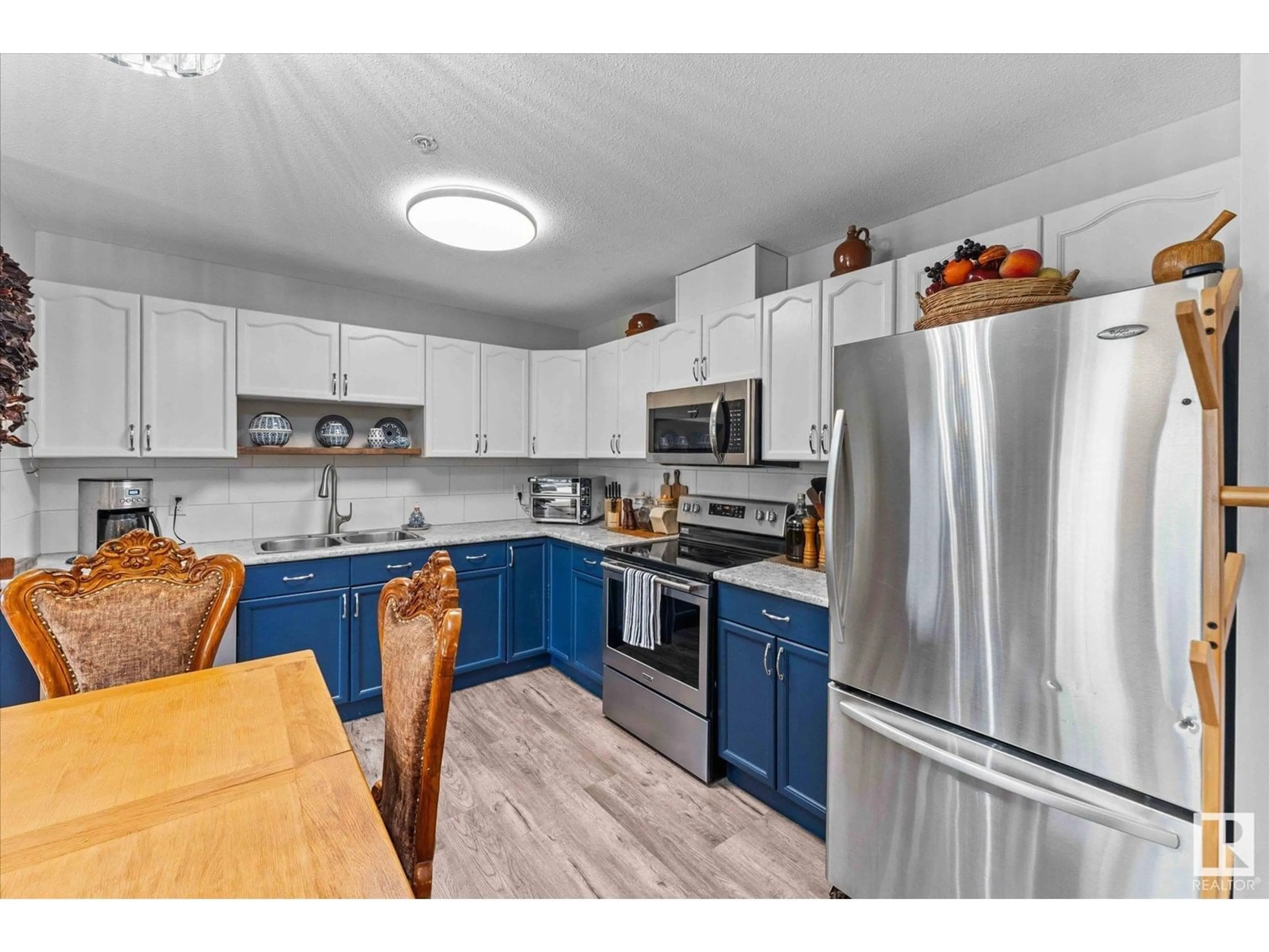 Open concept kitchen, unknown for #102 - 4703 43 AV, Stony Plain Alberta T7Z2S7