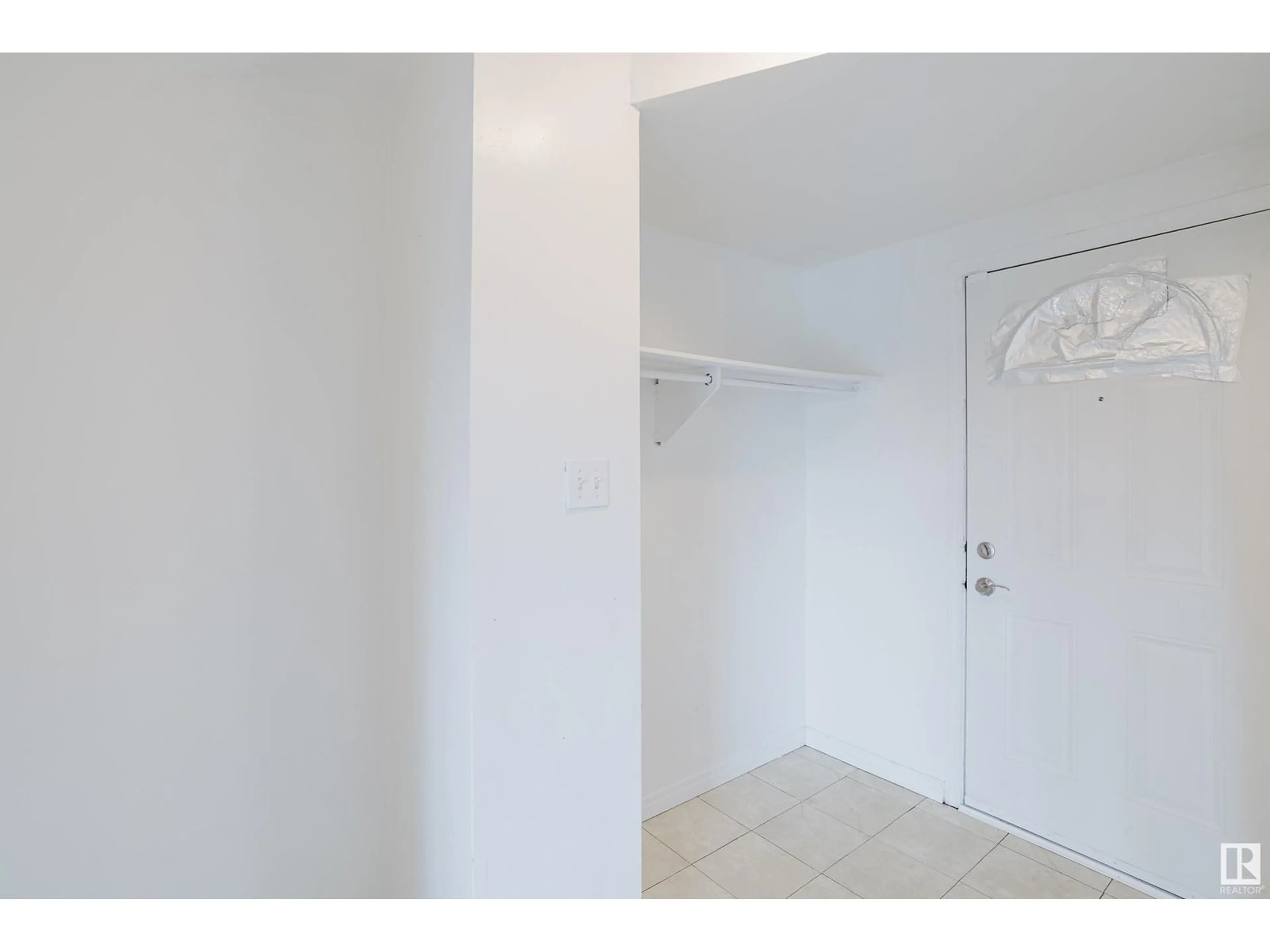 Unknown for 715 CLAREVIEW RD, Edmonton Alberta T5A3S6