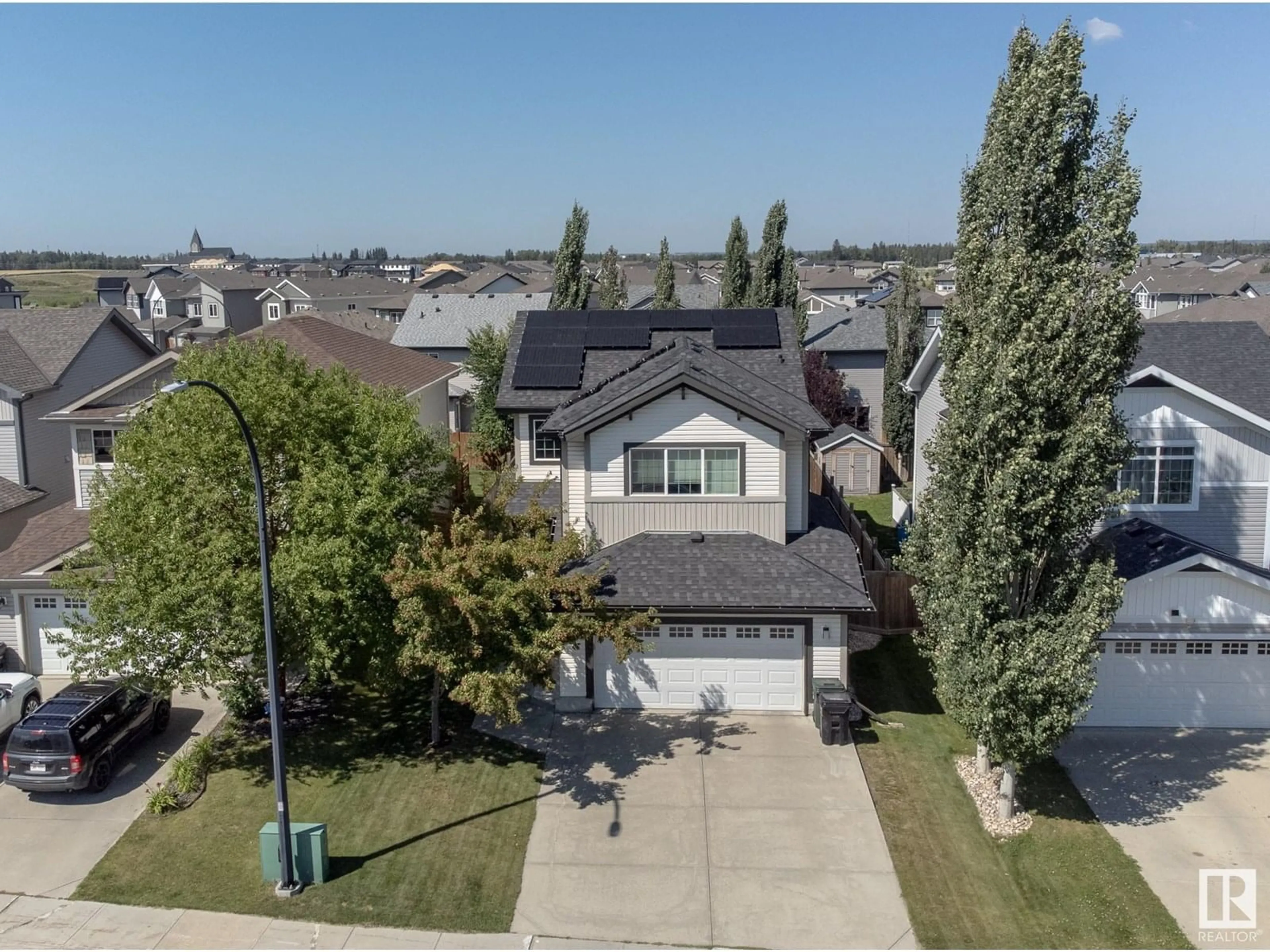 A pic from outside/outdoor area/front of a property/back of a property/a pic from drone, street for 45 SPRING GROVE CR, Spruce Grove Alberta T7X0L5