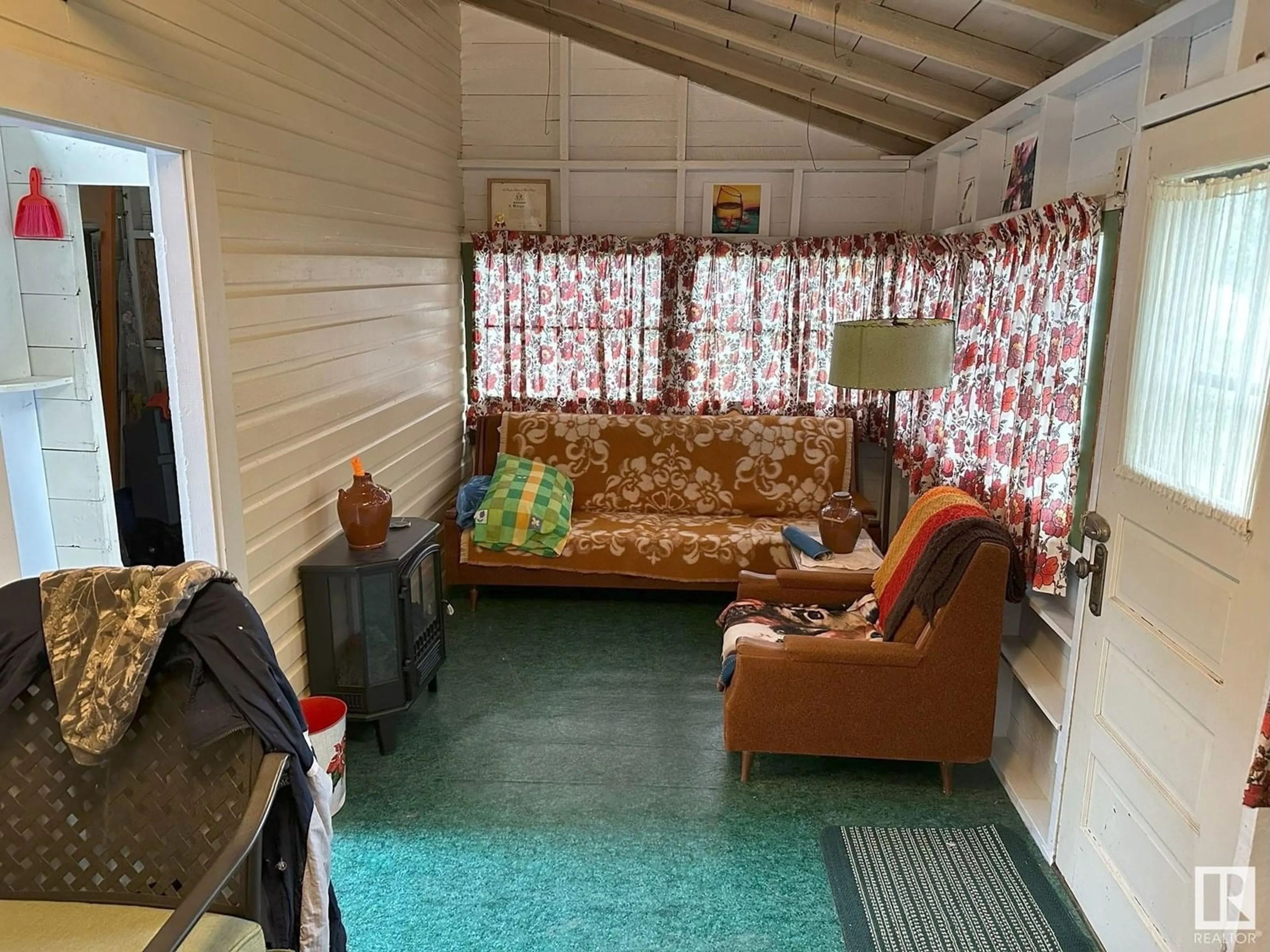 Unknown for 4716 48 AV, Rural Lac Ste. Anne County Alberta T0E0A0