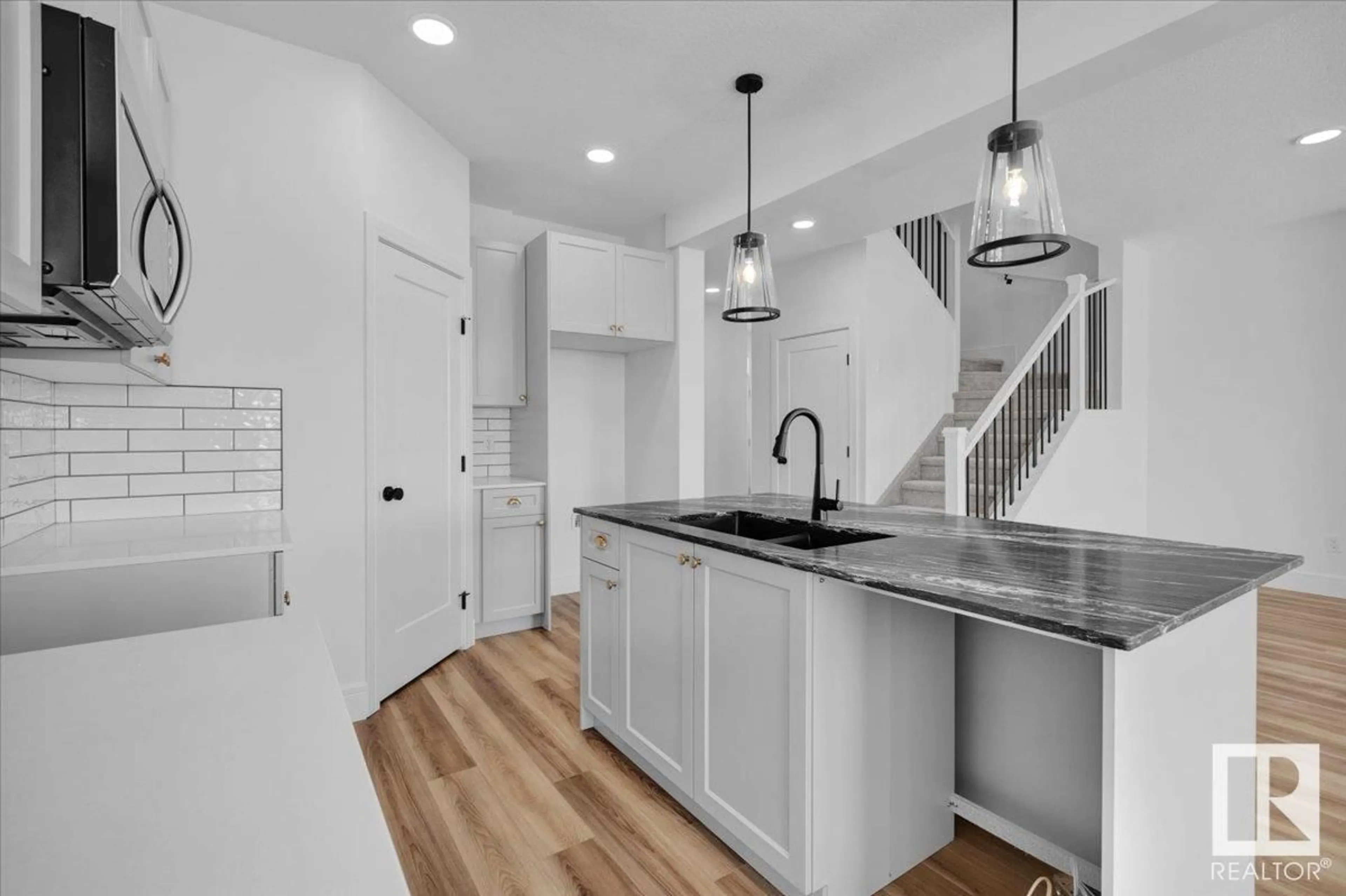 Open concept kitchen, unknown for 22 SERENO LN, Fort Saskatchewan Alberta T8L0Z9