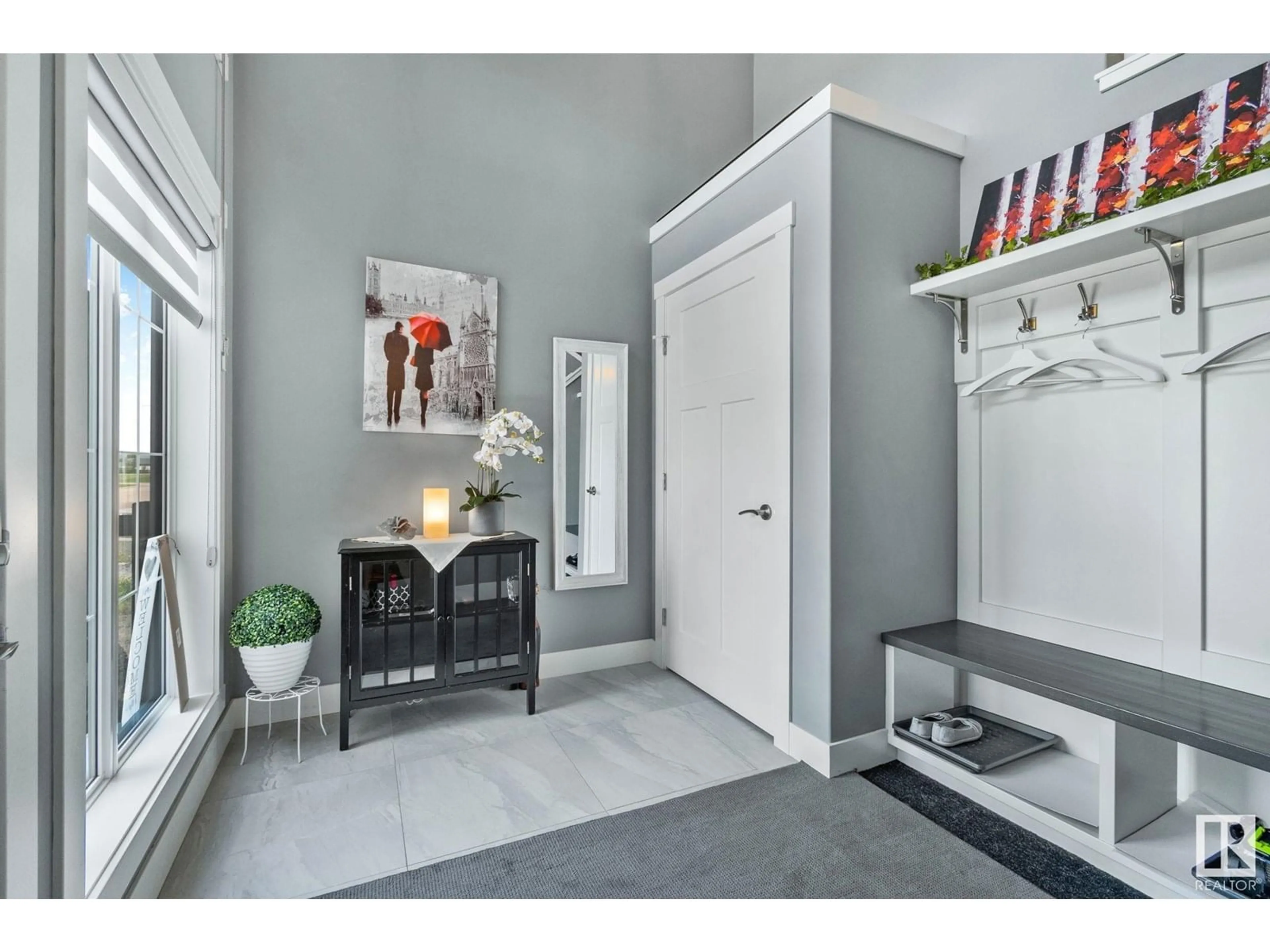 Indoor entryway for 17 SOUTHBRIDGE DR, Calmar Alberta T0C0V0