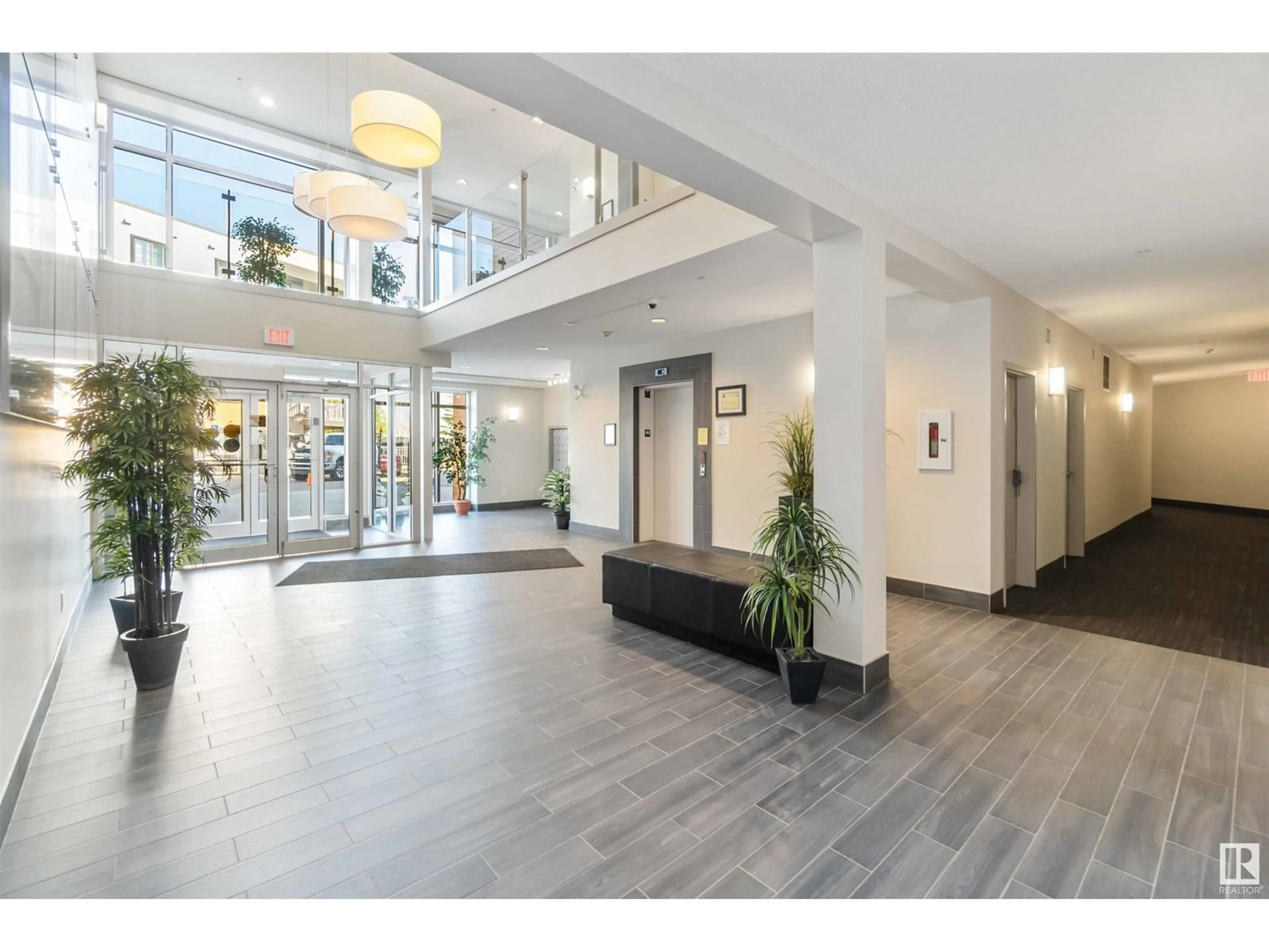 Indoor foyer for #133 - 503 ALBANY WY, Edmonton Alberta T6V0M5