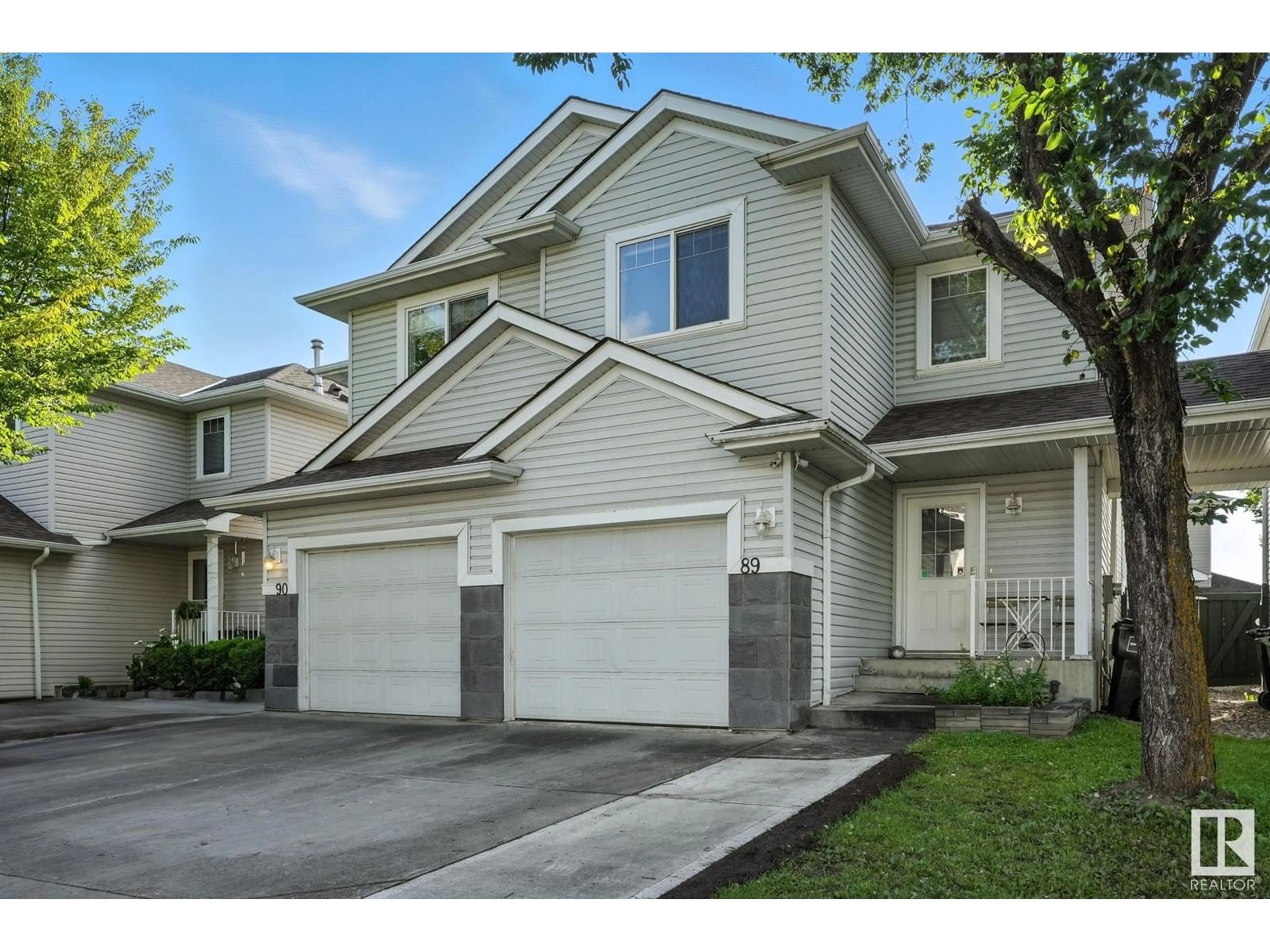 Home with vinyl exterior material, street for 2021 - 89 GRANTHAM CO, Edmonton Alberta T5T6V7