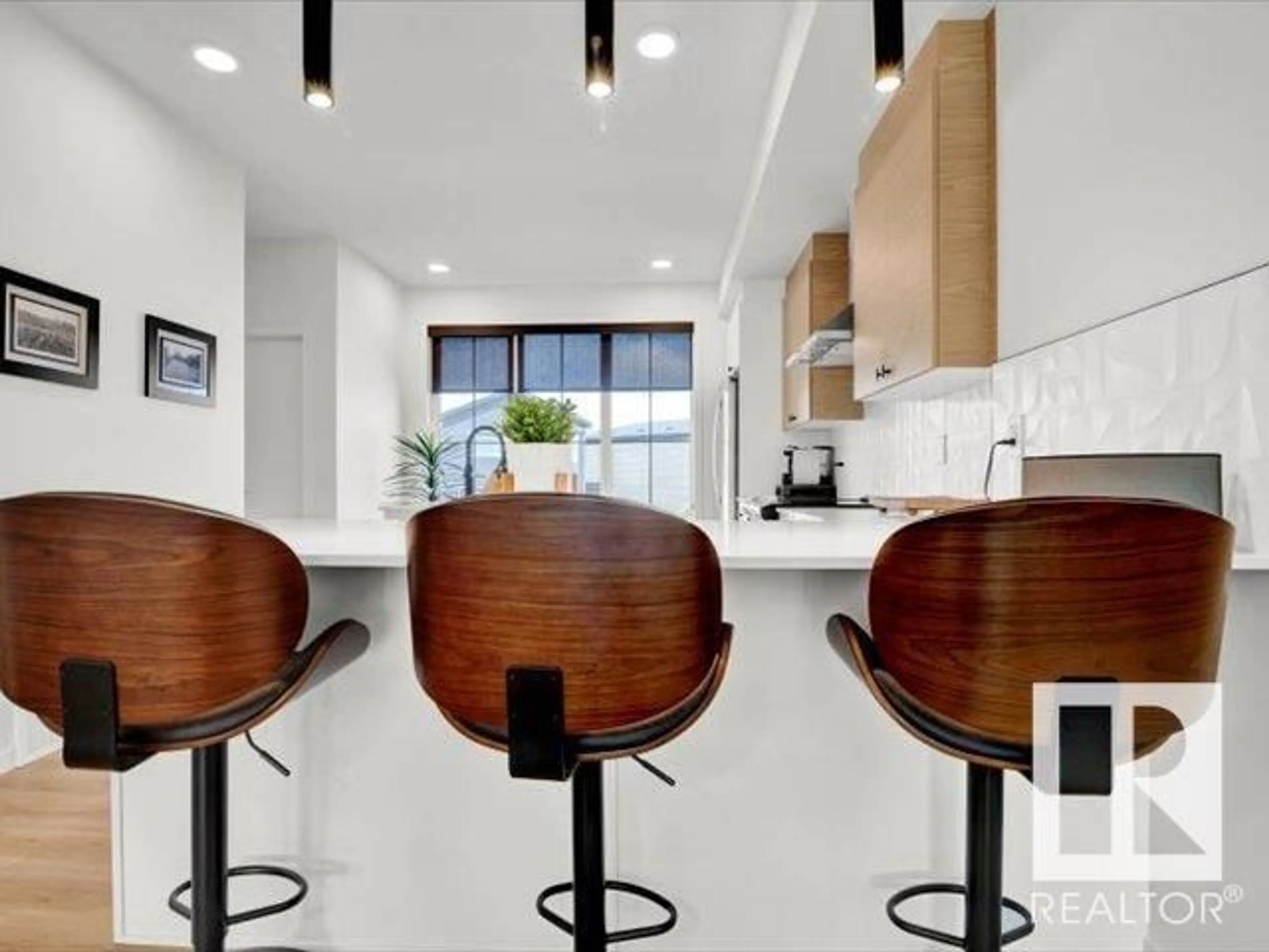 Contemporary kitchen, ceramic/tile floor for SW - 439 39 ST, Edmonton Alberta T6X2X9