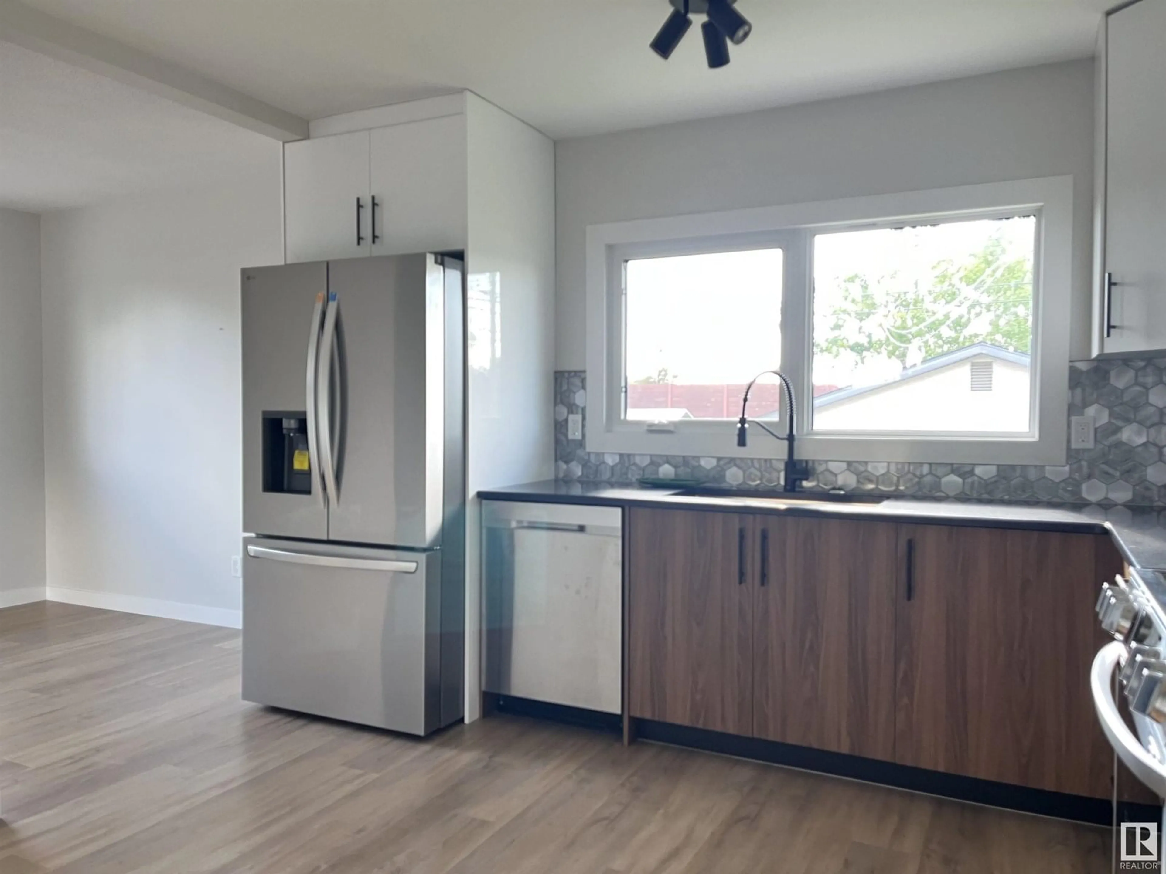 Unknown for 9108 169 ST NW, Edmonton Alberta T5R2X1