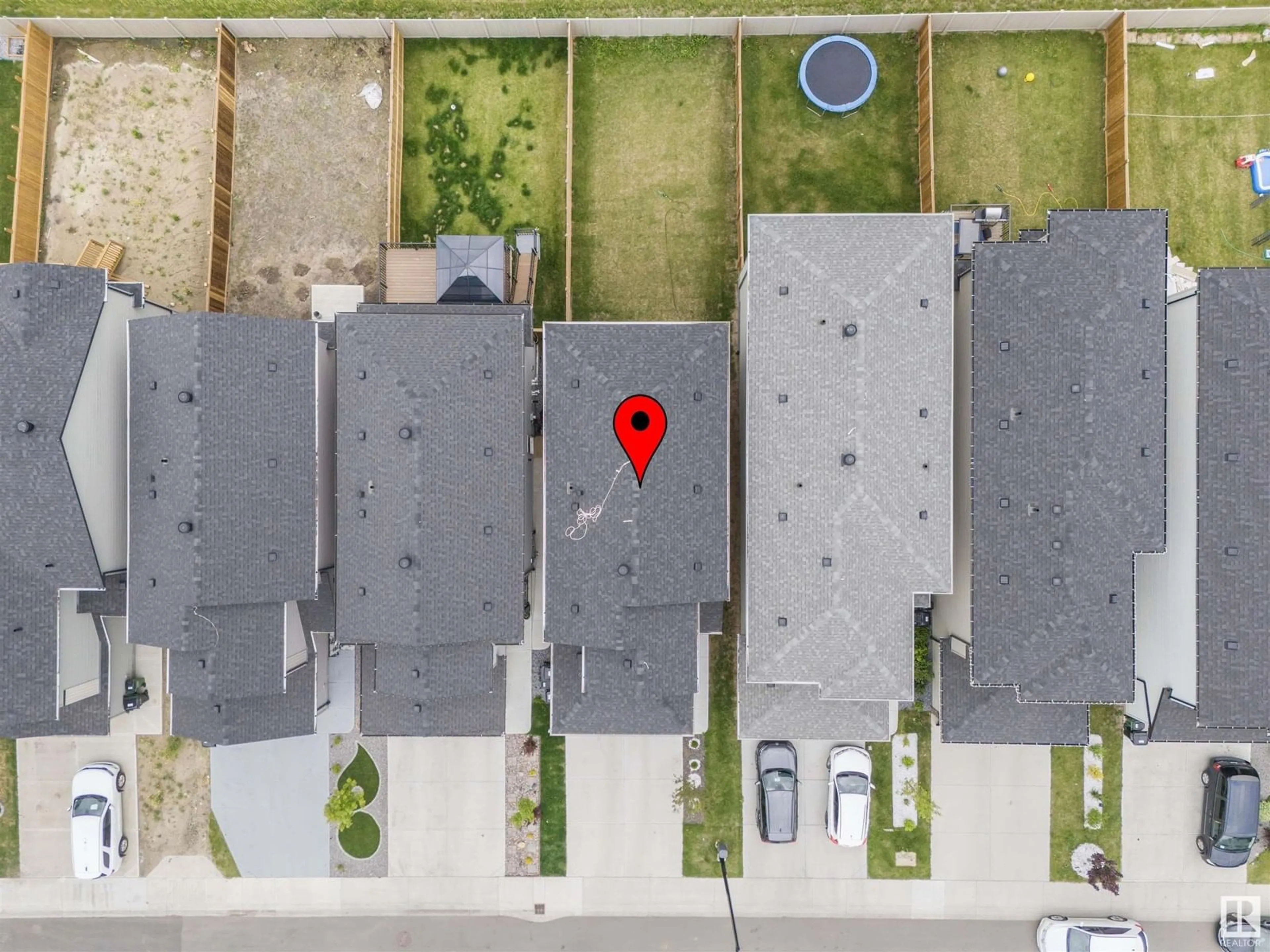 A pic from outside/outdoor area/front of a property/back of a property/a pic from drone, street for NW - 1210 16A ST, Edmonton Alberta T6T2S5