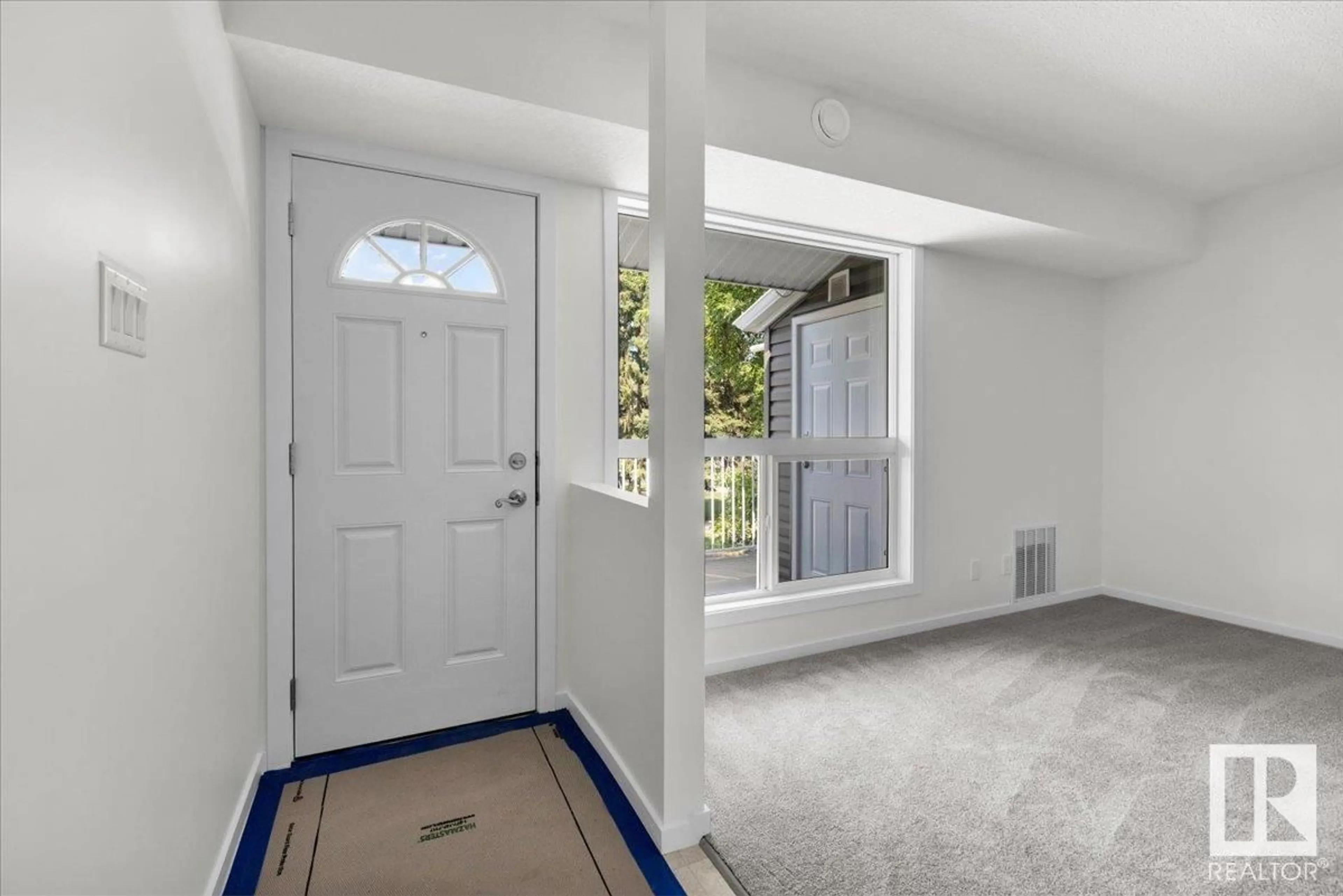 Indoor entryway for 23 - 3111 142 AV, Edmonton Alberta T5Y2H6