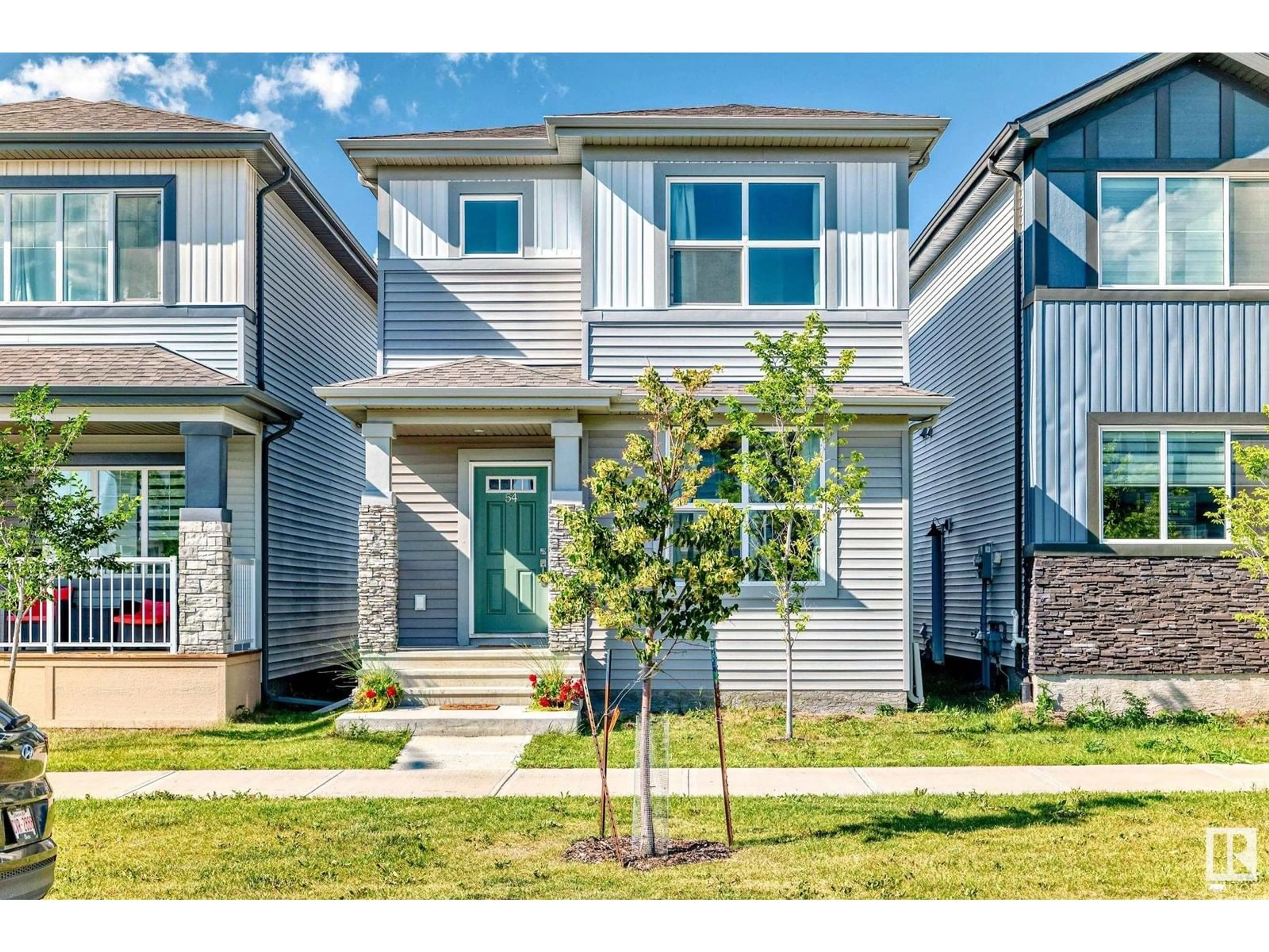 Home with vinyl exterior material, street for 54 SIENNA, Fort Saskatchewan Alberta T8L0W3