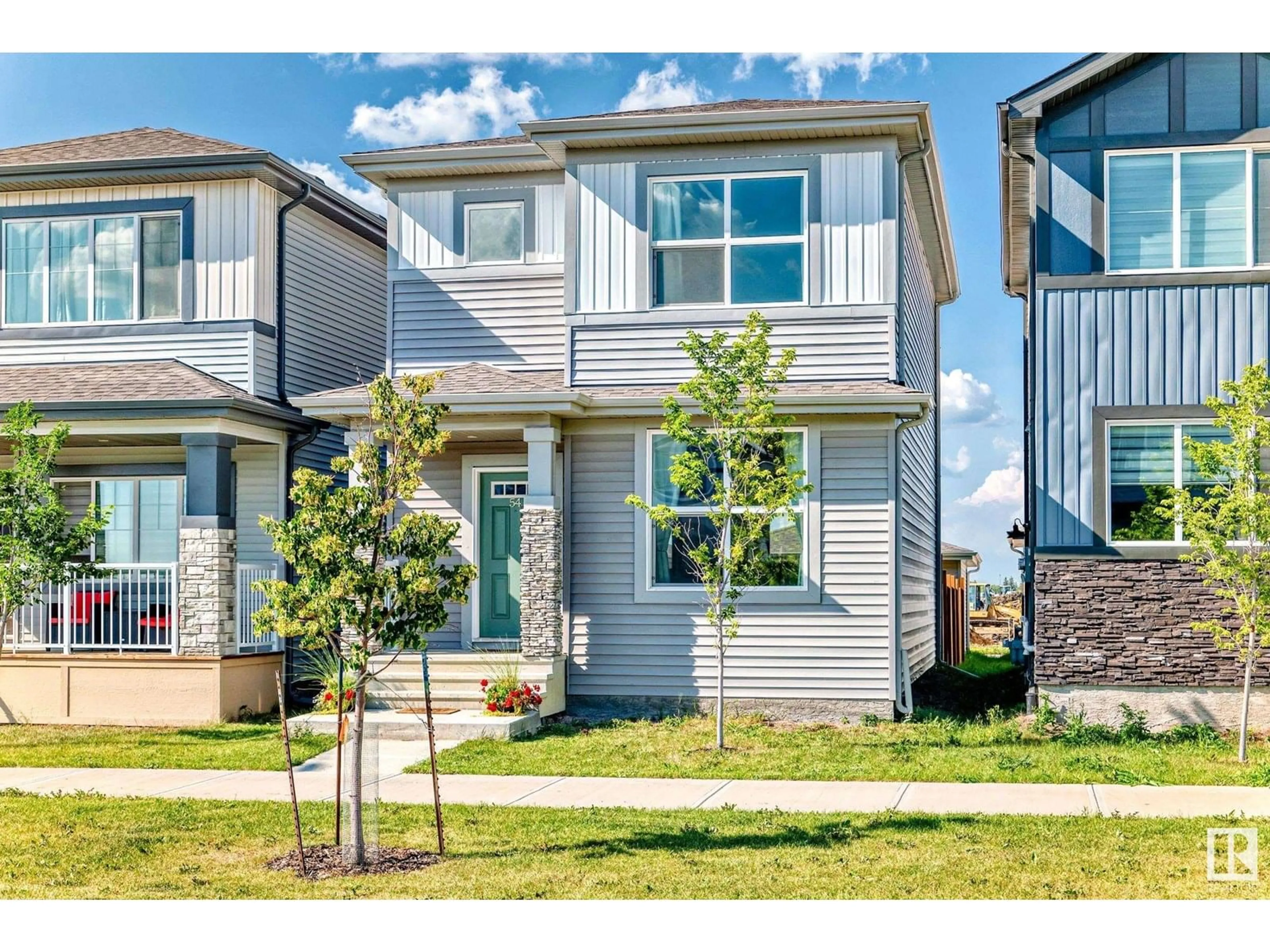 Home with vinyl exterior material, street for 54 SIENNA, Fort Saskatchewan Alberta T8L0W3