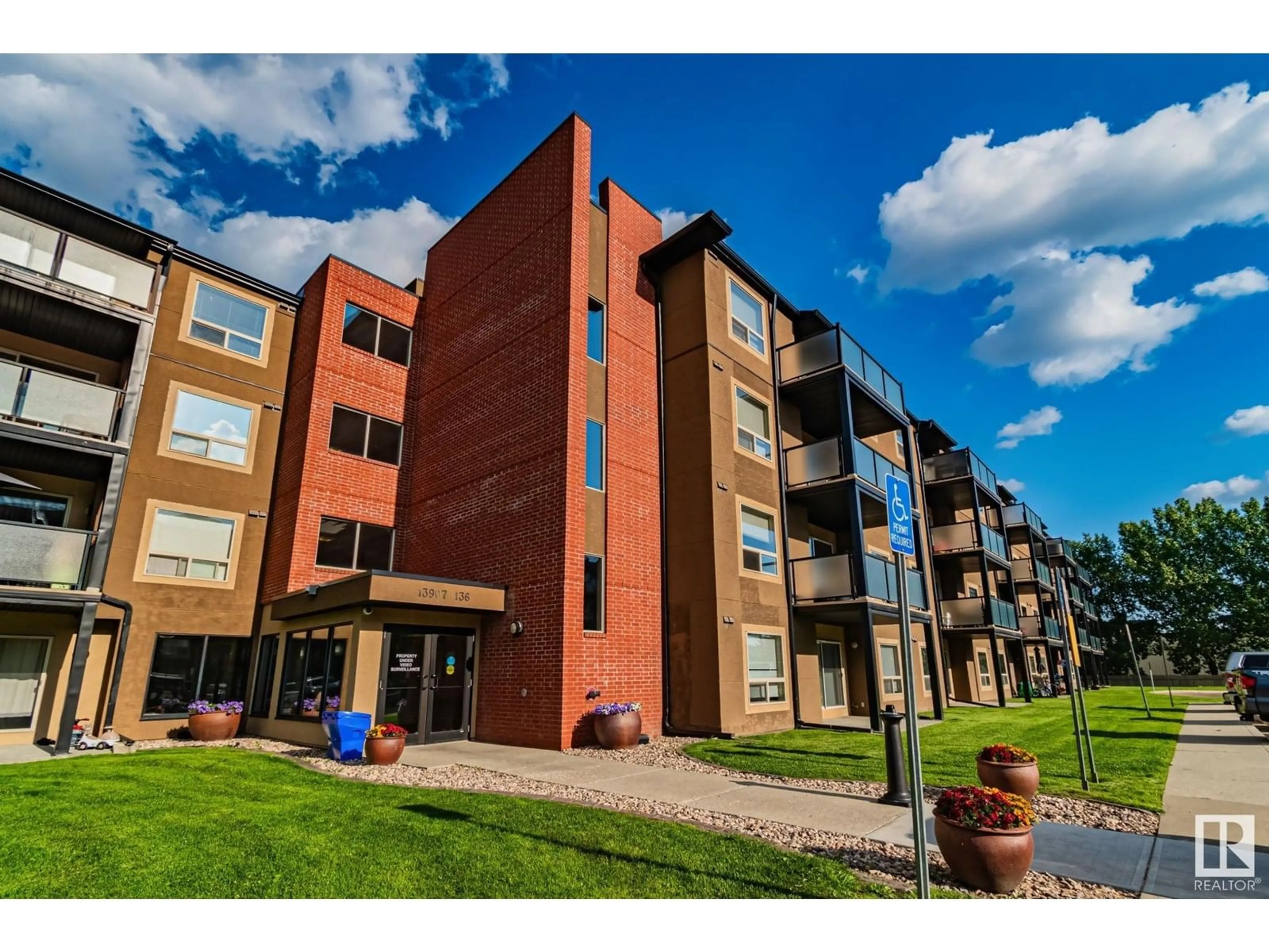 Home with brick exterior material, building for #124 - 13907 136 ST, Edmonton Alberta T6V1Y5