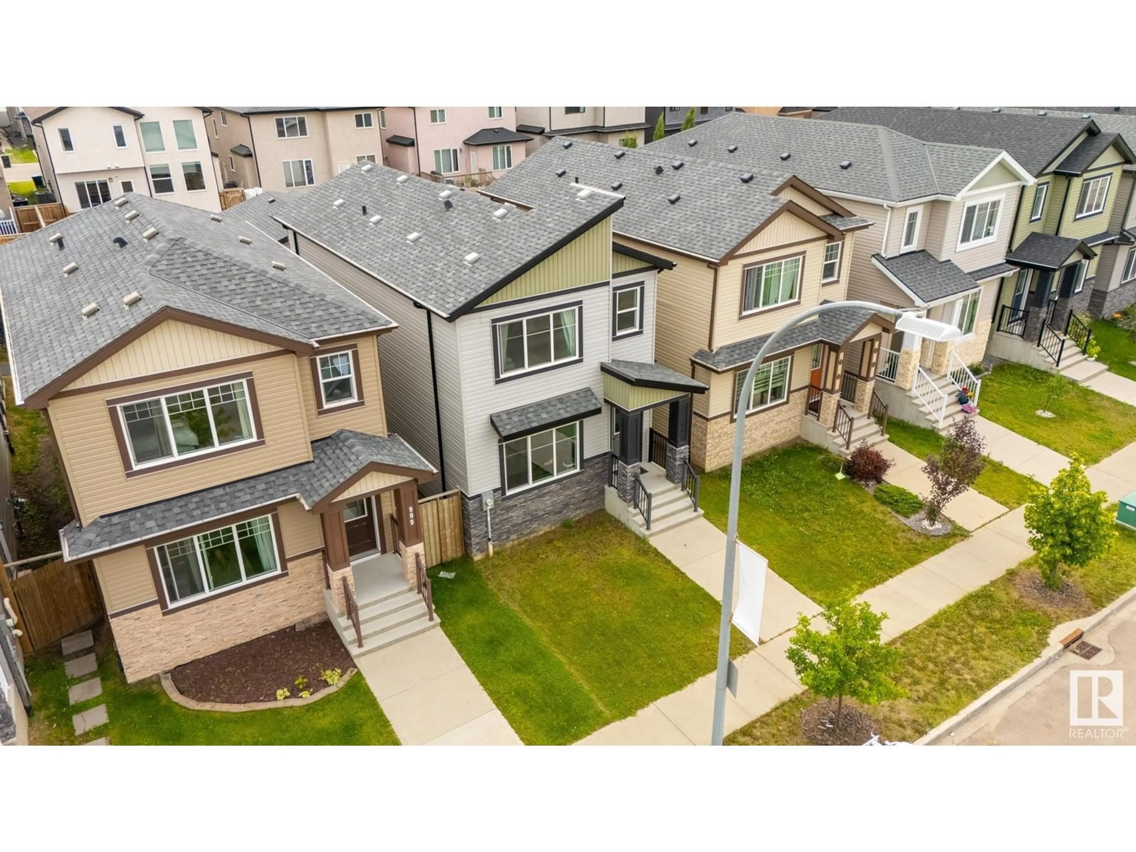 A pic from outside/outdoor area/front of a property/back of a property/a pic from drone, street for 997 MCCONACHIE BV, Edmonton Alberta T5Y3N3