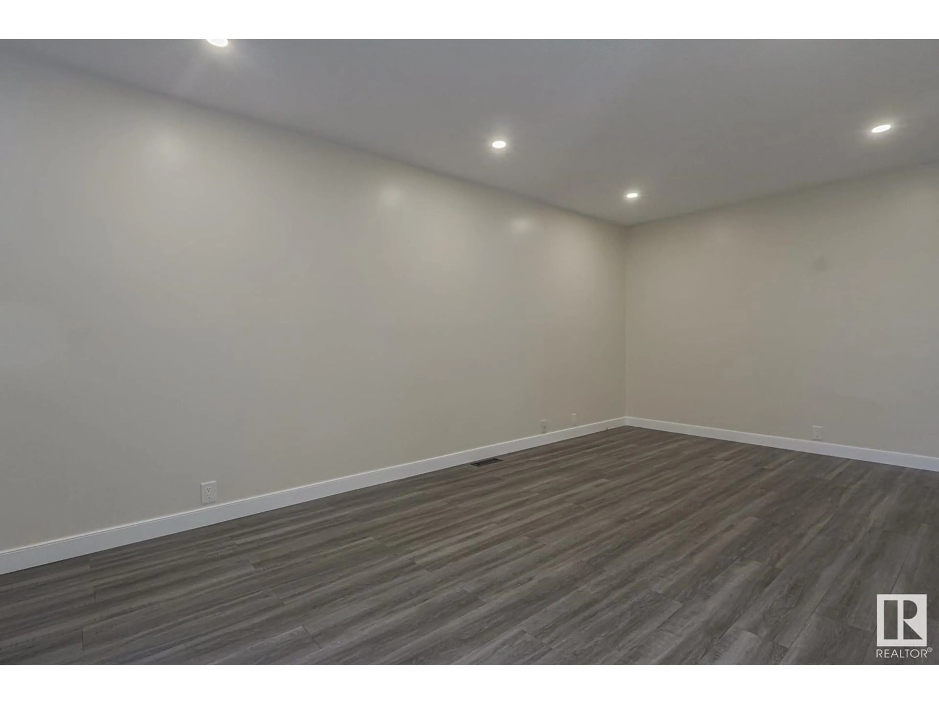A pic of a room for 36 HARROW CIRCLE, Edmonton Alberta T5A2S5