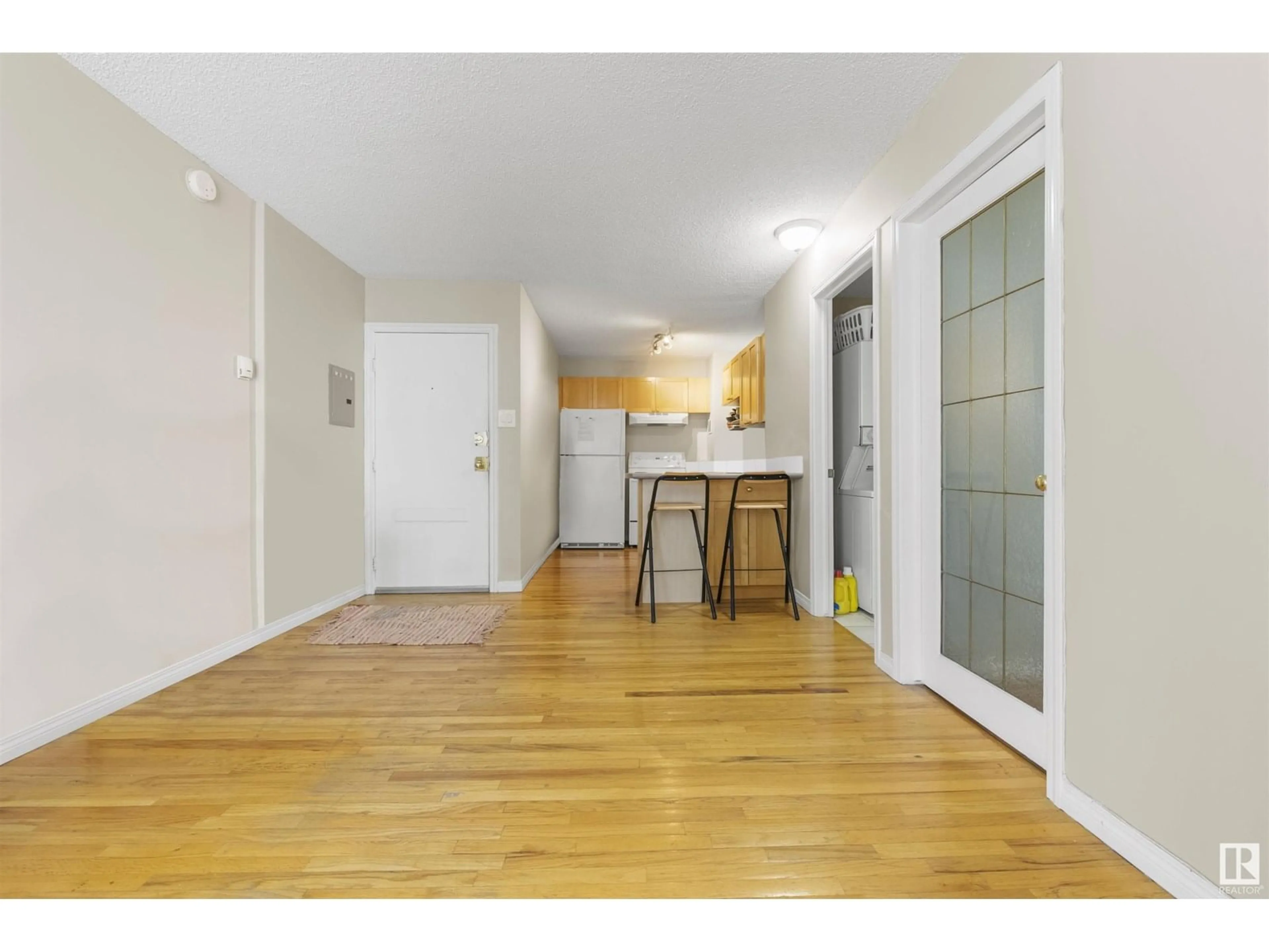 A pic of a room for #1002 - 9730 106 ST, Edmonton Alberta T5K1B7