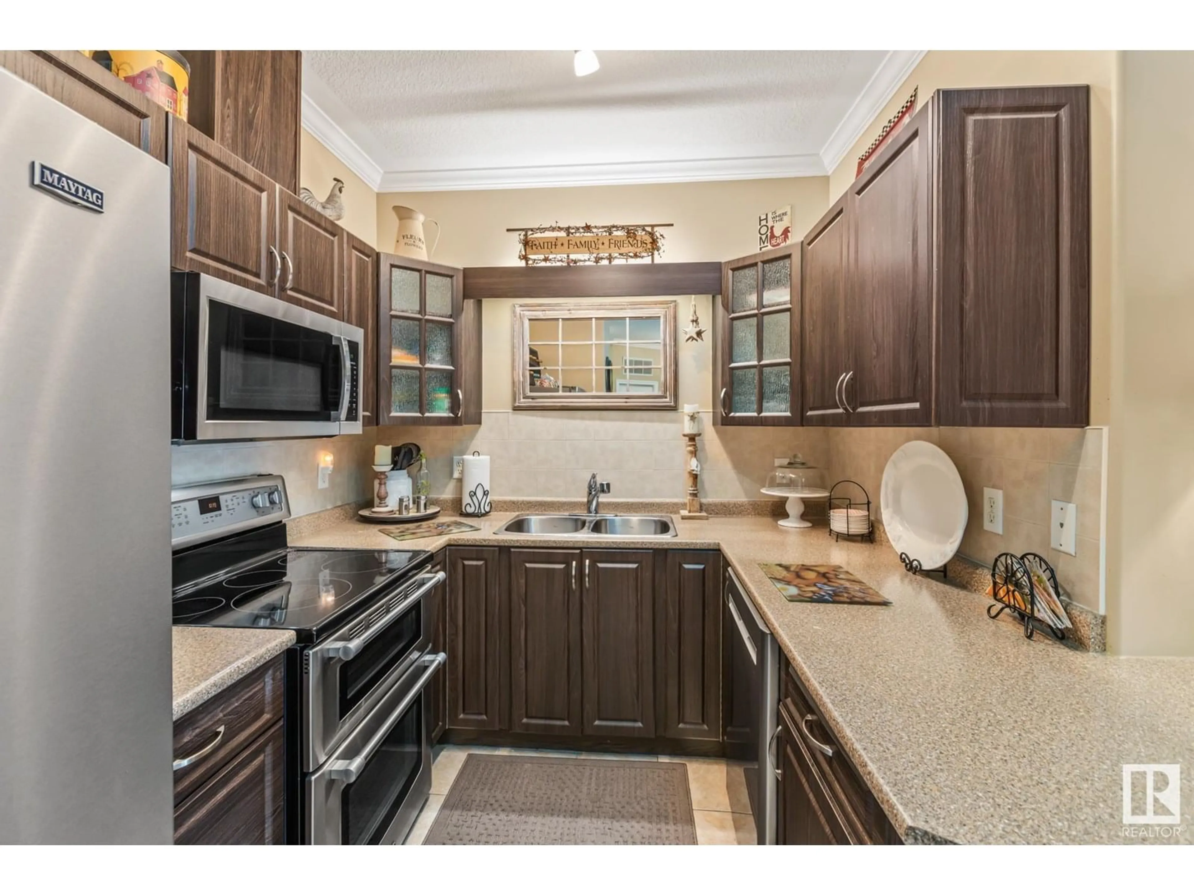 Standard kitchen, ceramic/tile floor for 8528 - 105 82 AV, Edmonton Alberta T6C0Y8