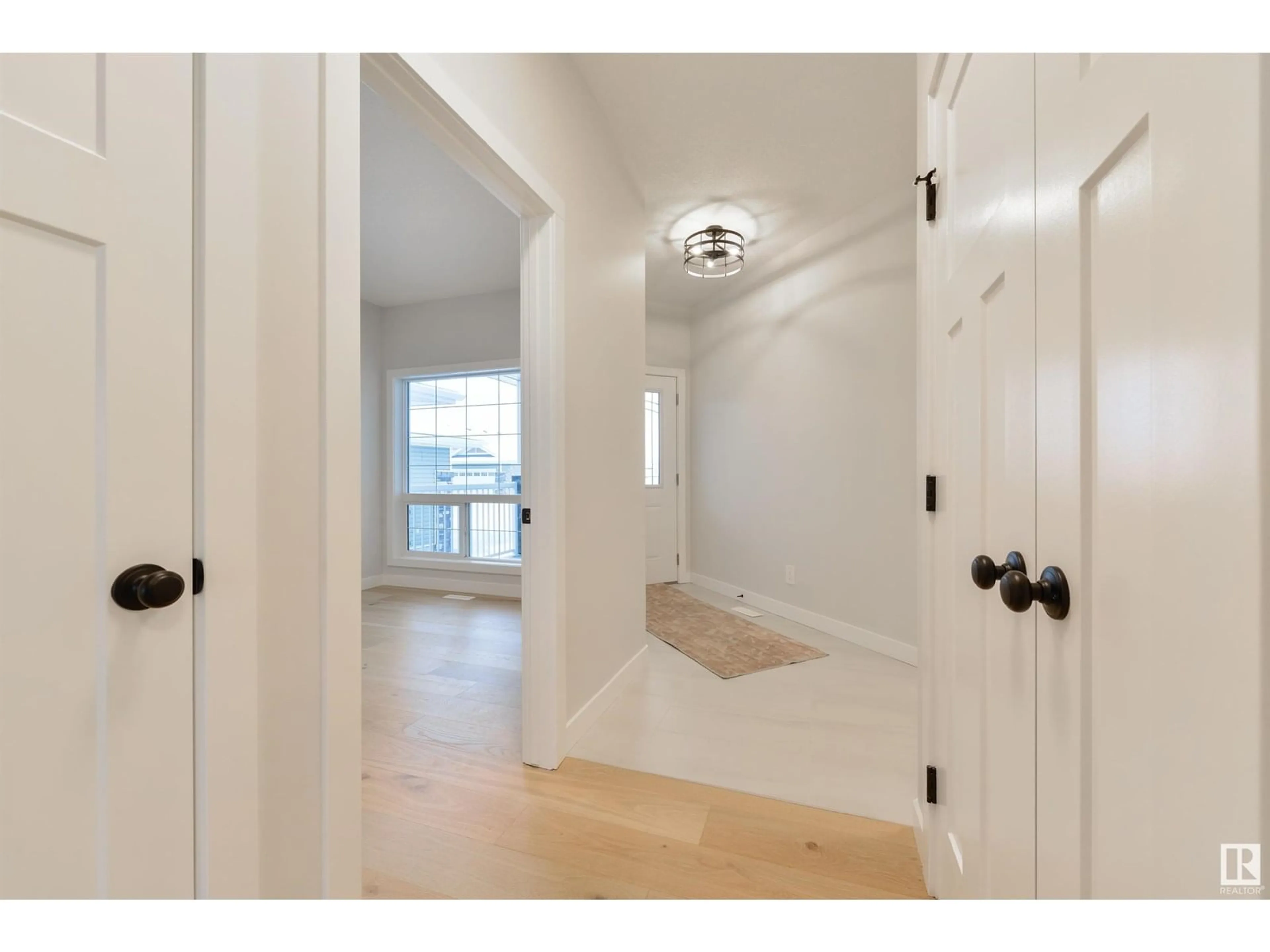 Indoor entryway for #15 - 1005 CALAHOO RD, Spruce Grove Alberta T7X2T7