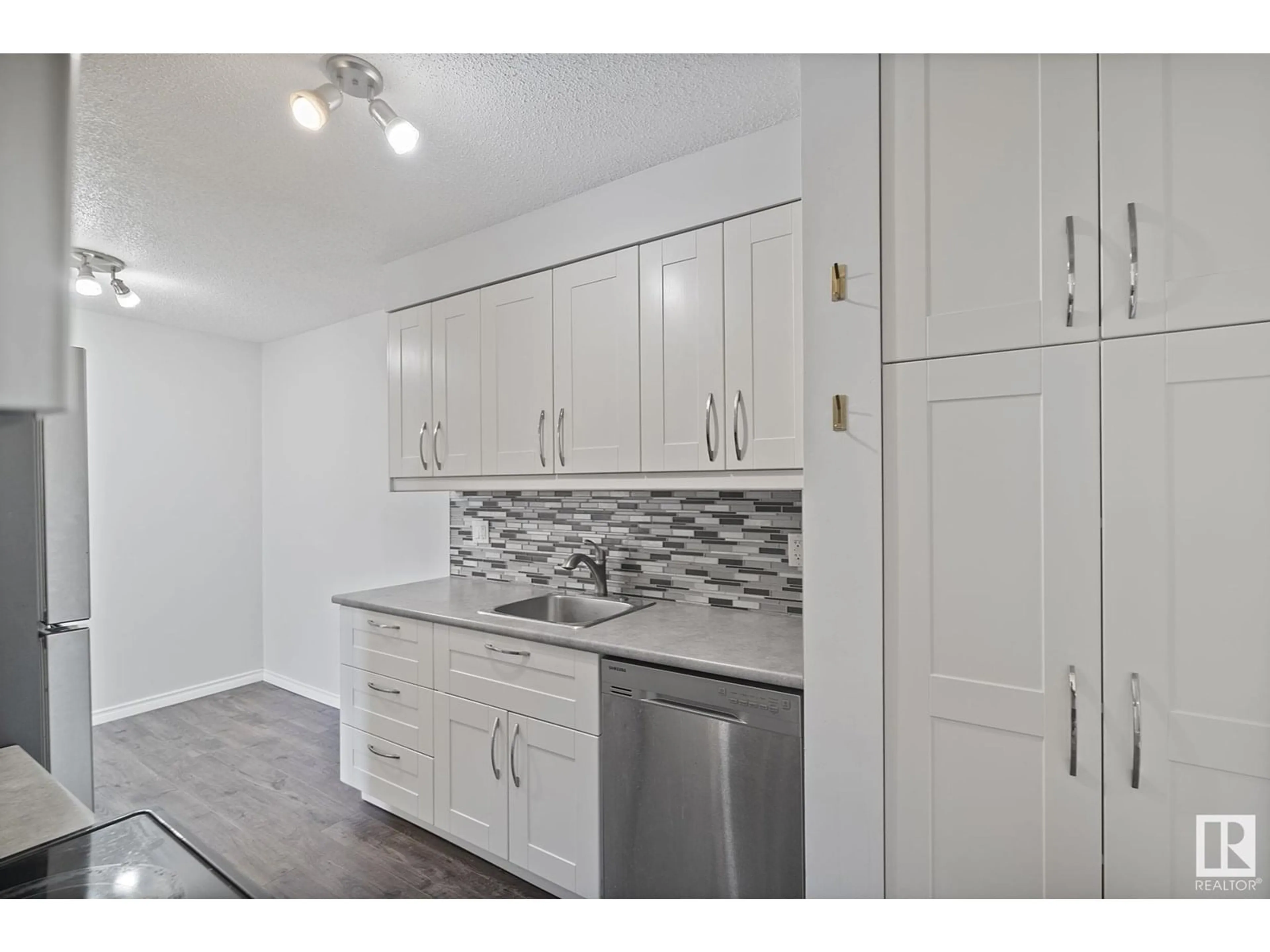 Standard kitchen, unknown for #16 - 14215 82 ST, Edmonton Alberta T5E2V7