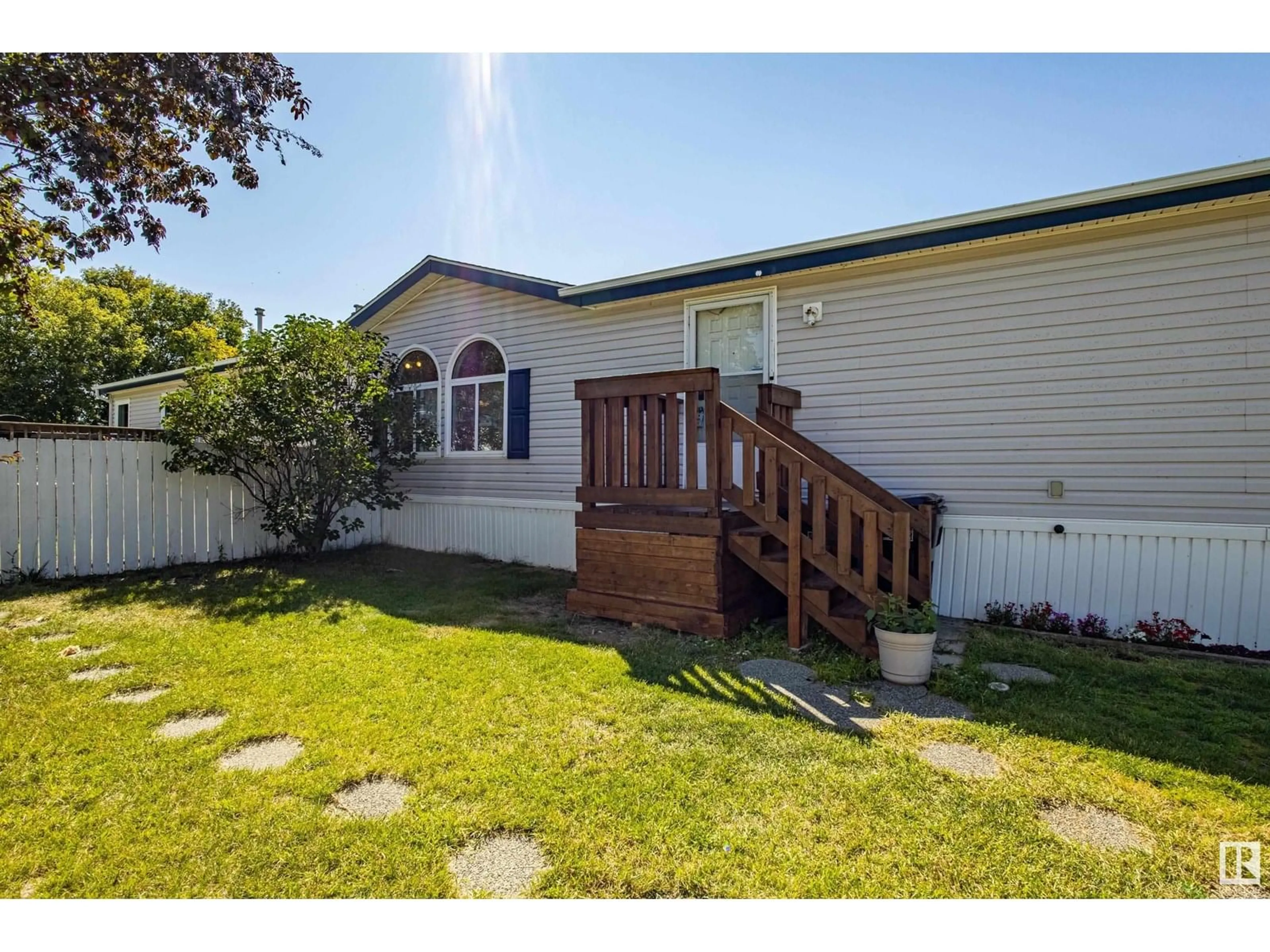 Unknown for 3018 LAKEVIEW DRIVE, Edmonton Alberta T5S1T7