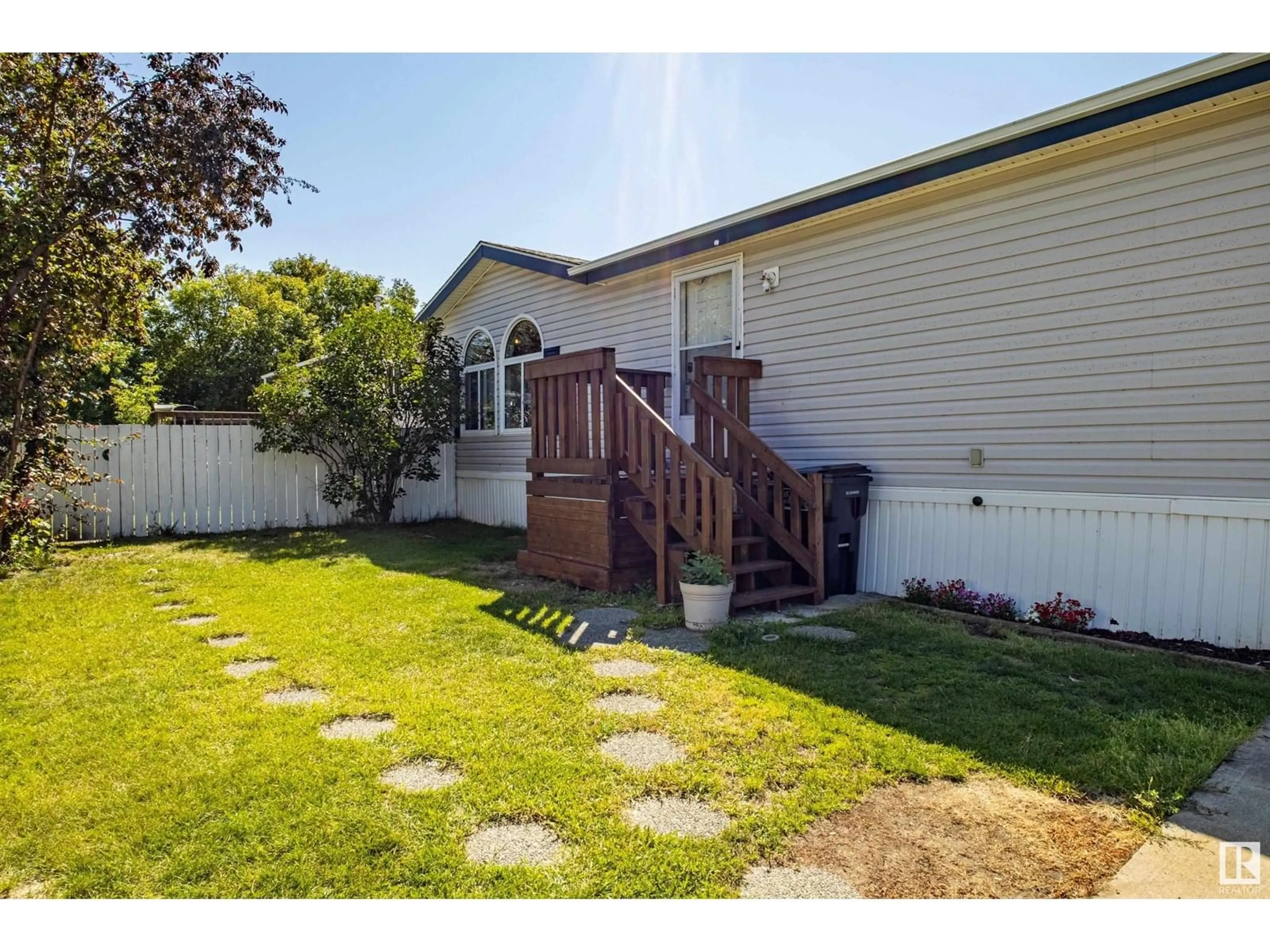 Unknown for 3018 LAKEVIEW DRIVE, Edmonton Alberta T5S1T7