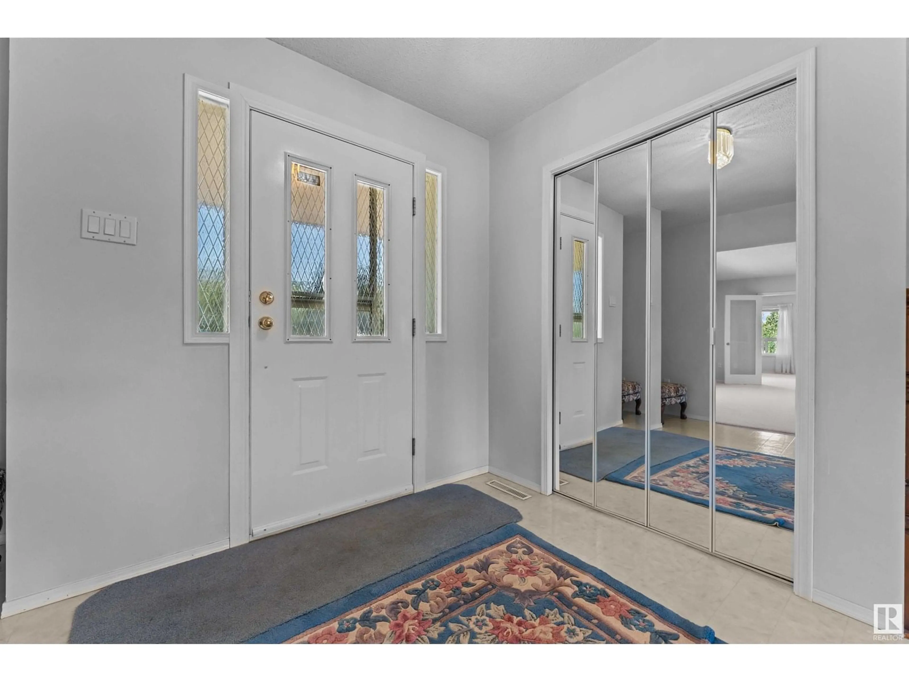 Indoor entryway for #9 - 53112 RGE ROAD 20, Rural Parkland County Alberta T7X2G8