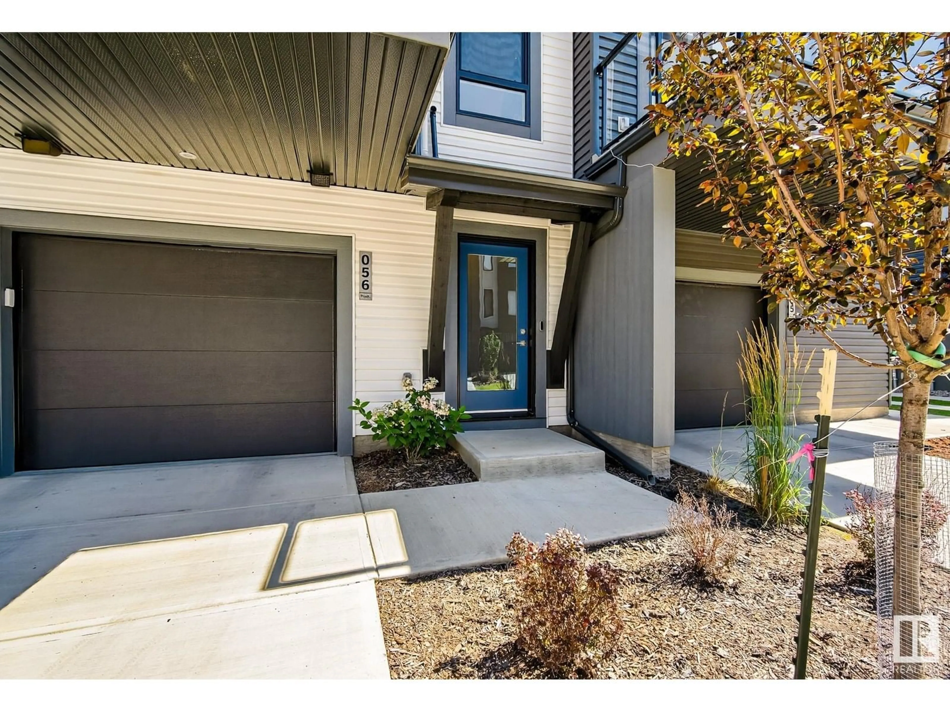 Indoor entryway for #56 - 1304 RUTHERFORD RD, Edmonton Alberta T6W0B4