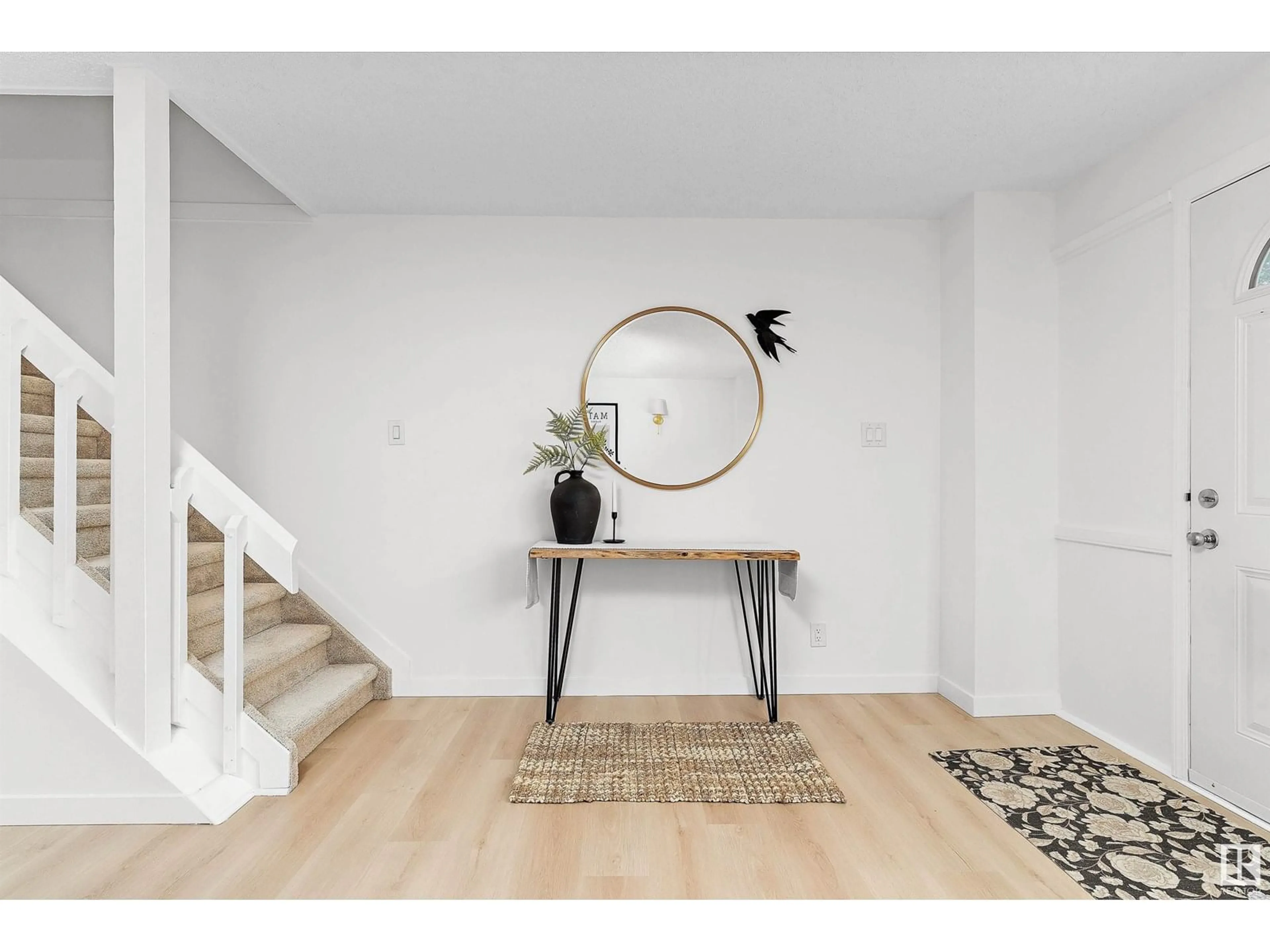 Indoor entryway for 717 VILLAGE ON THE GREEN GR, Edmonton Alberta T5A1H2