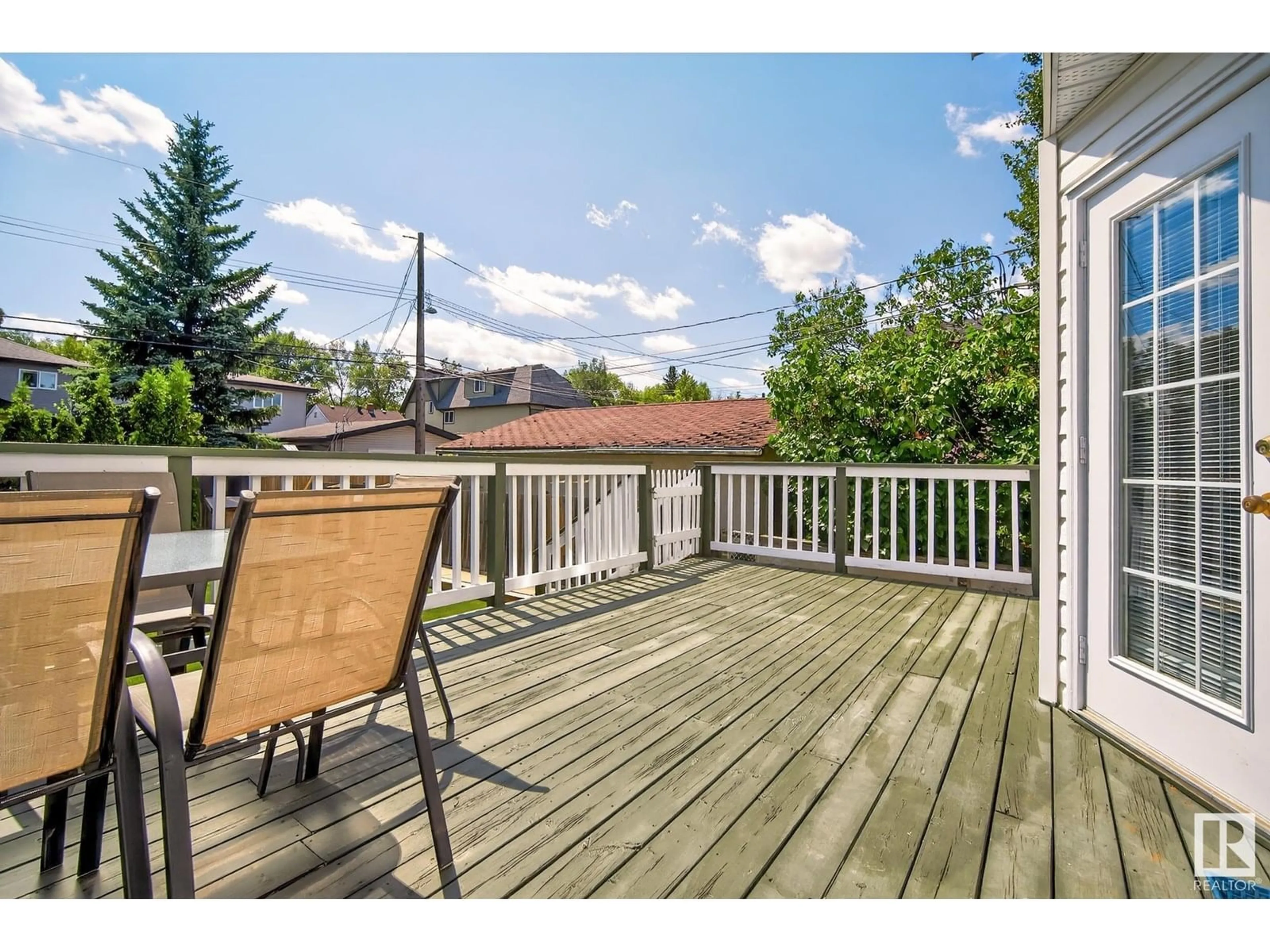 Patio, unknown for 9647 73 AV, Edmonton Alberta T6E1B3