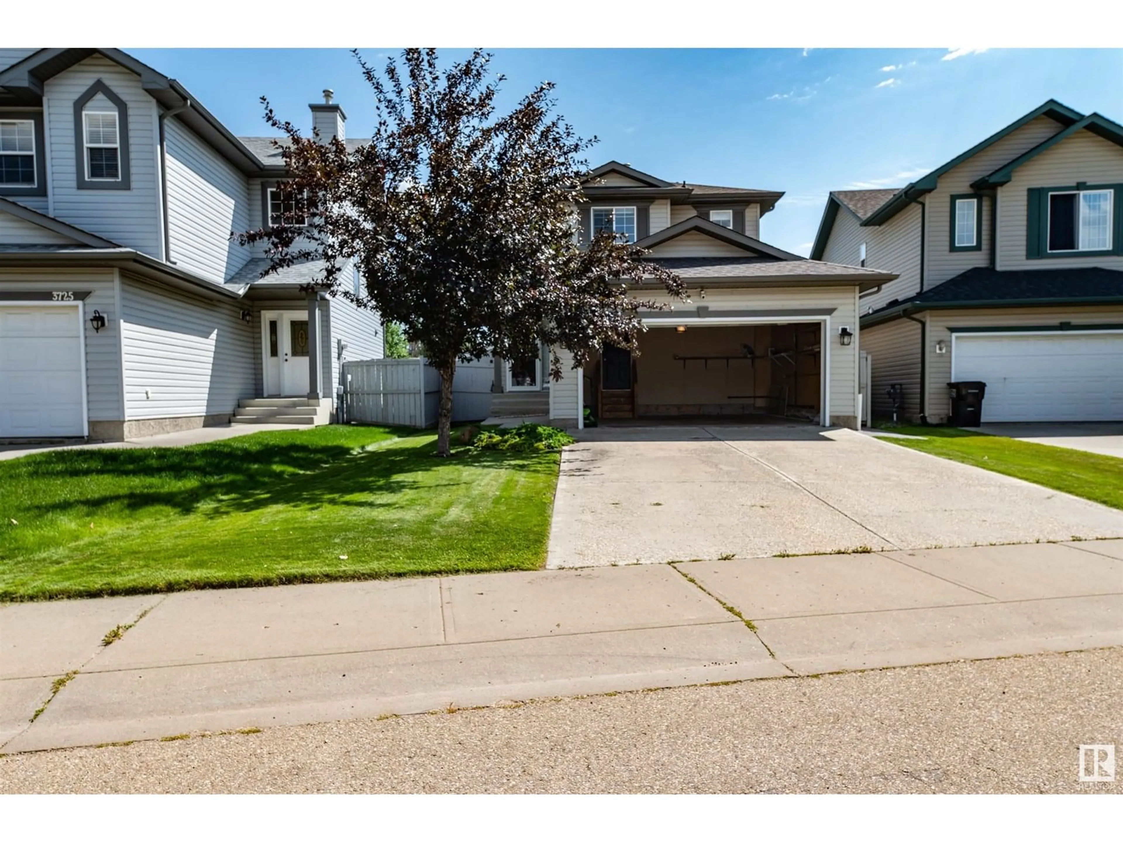 Home with vinyl exterior material, street for 3729 138A AV, Edmonton Alberta T5Y3G6