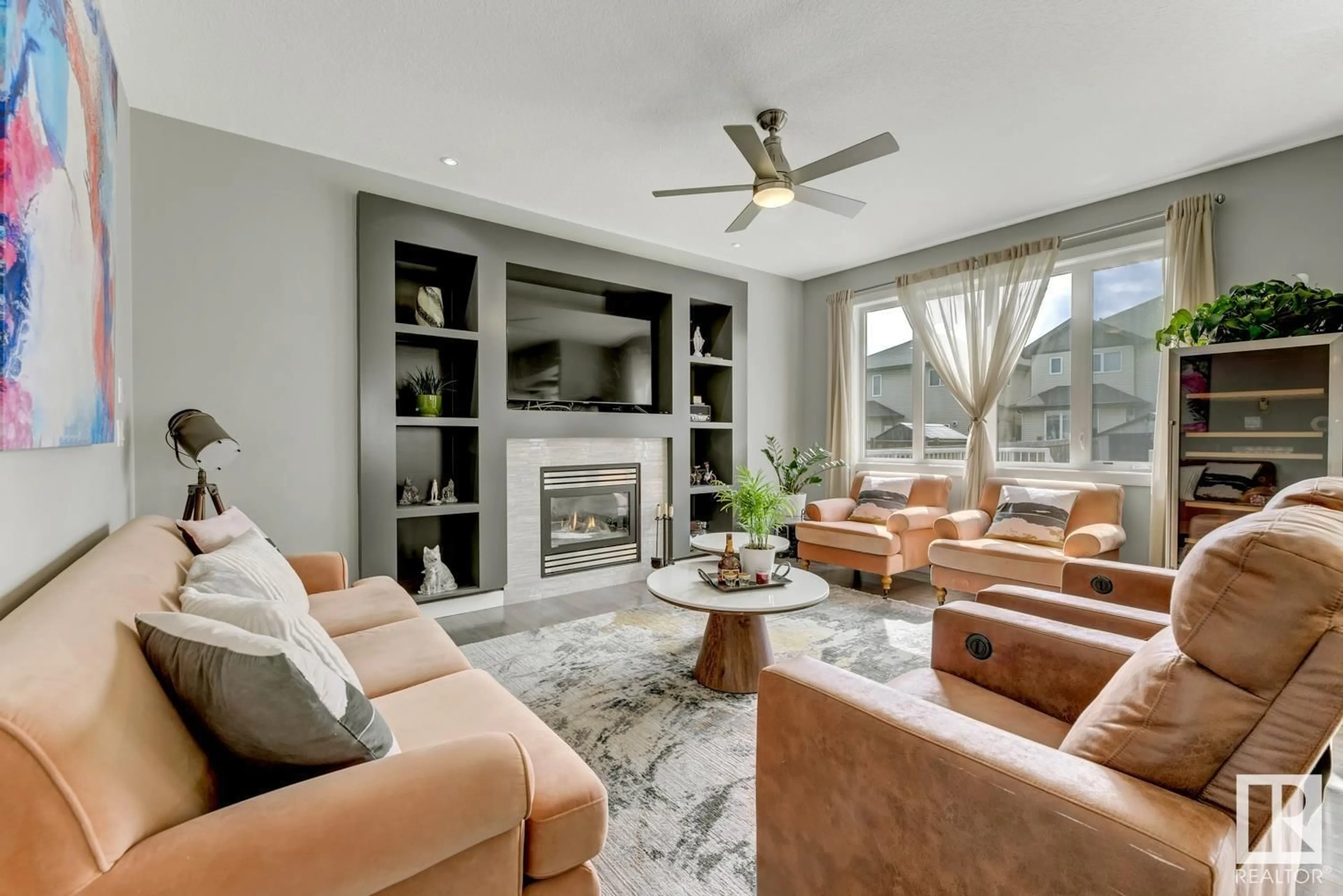 Living room with furniture, unknown for NW - 16516 131 ST, Edmonton Alberta T6V0G1