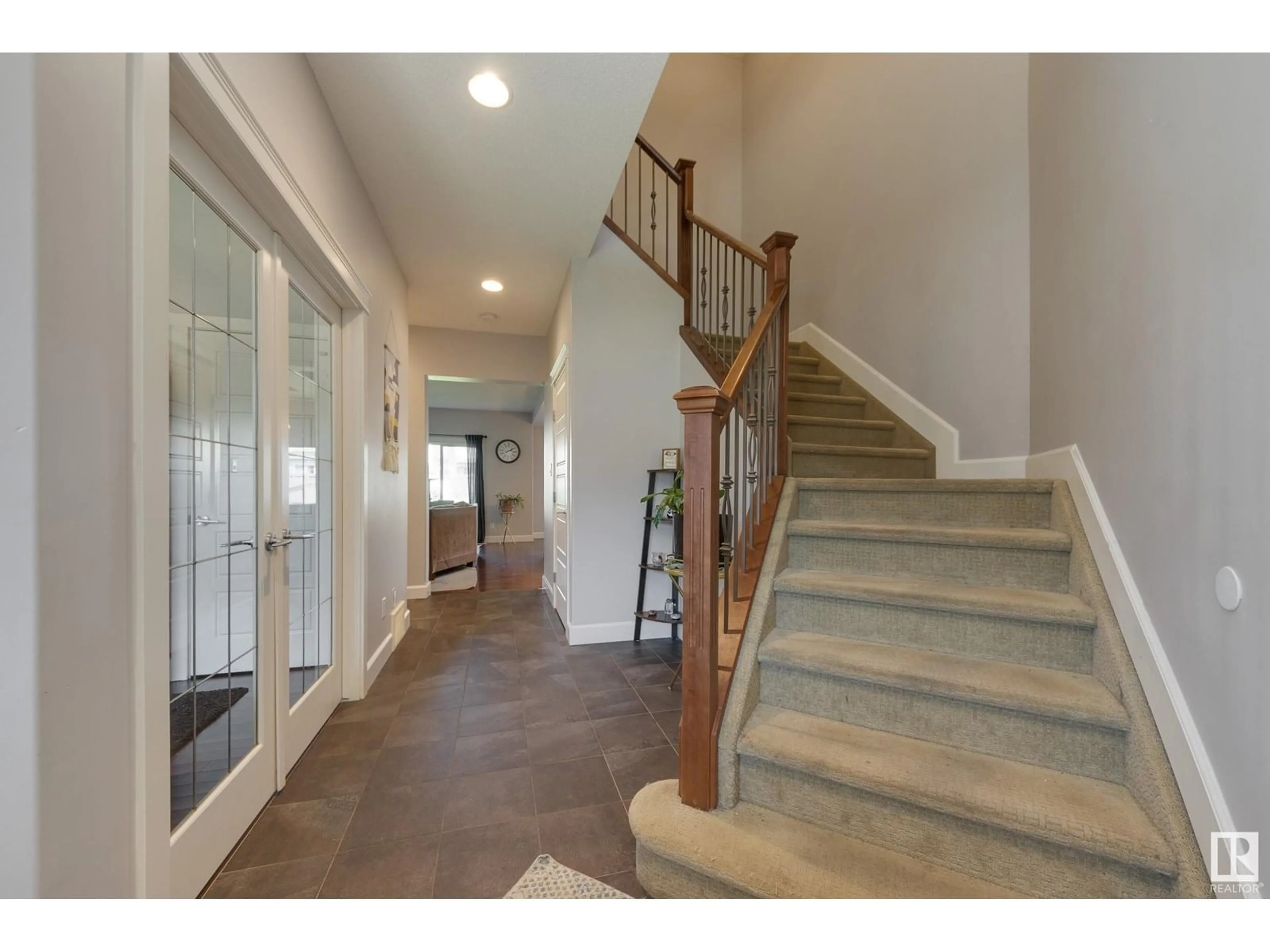 Indoor entryway for NW - 7626 GETTY LINK LI, Edmonton Alberta T5T4K9