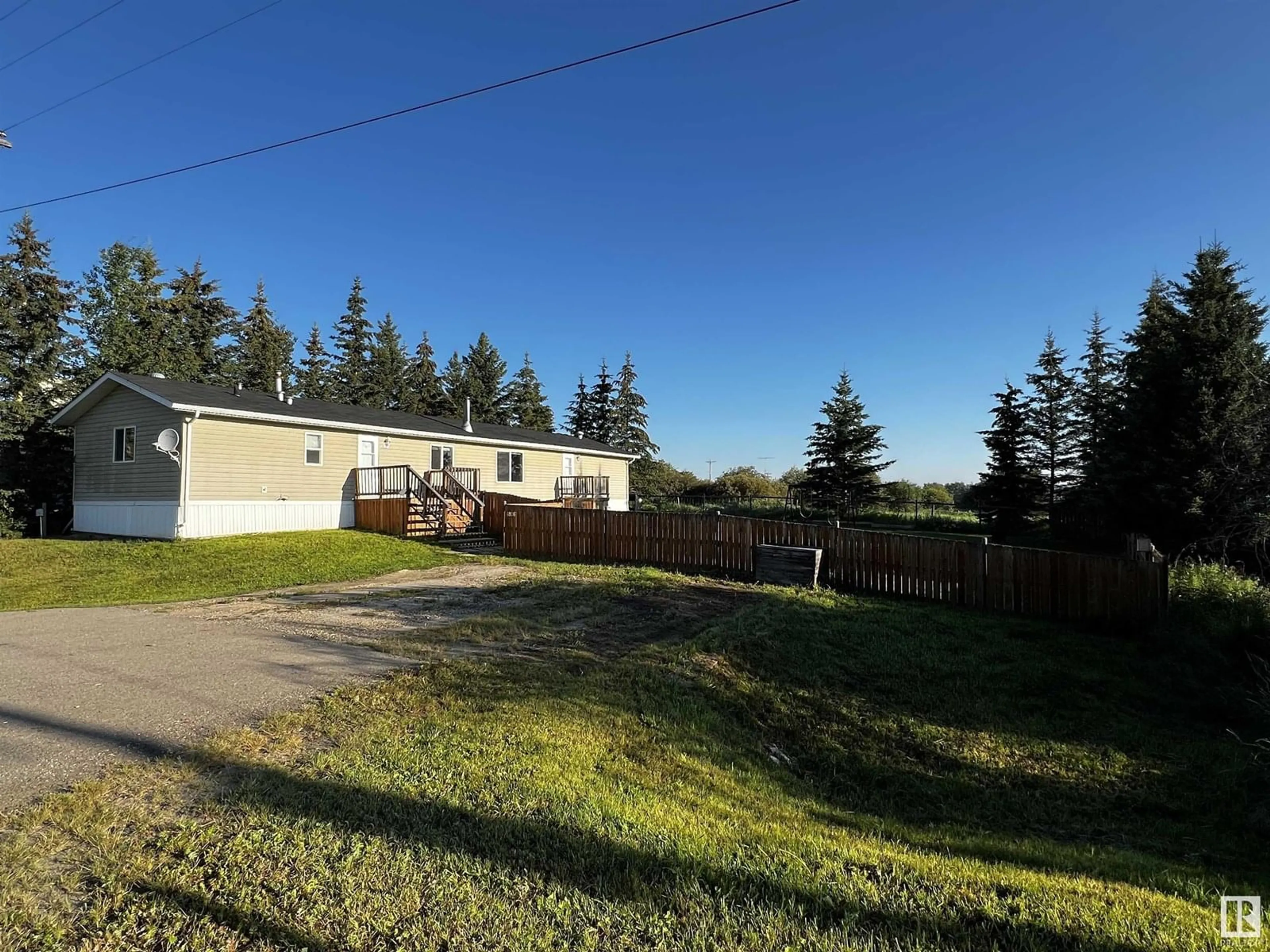 A pic from outside/outdoor area/front of a property/back of a property/a pic from drone, unknown for 4806 50 AV, Rocky Rapids Alberta T0E1Z0