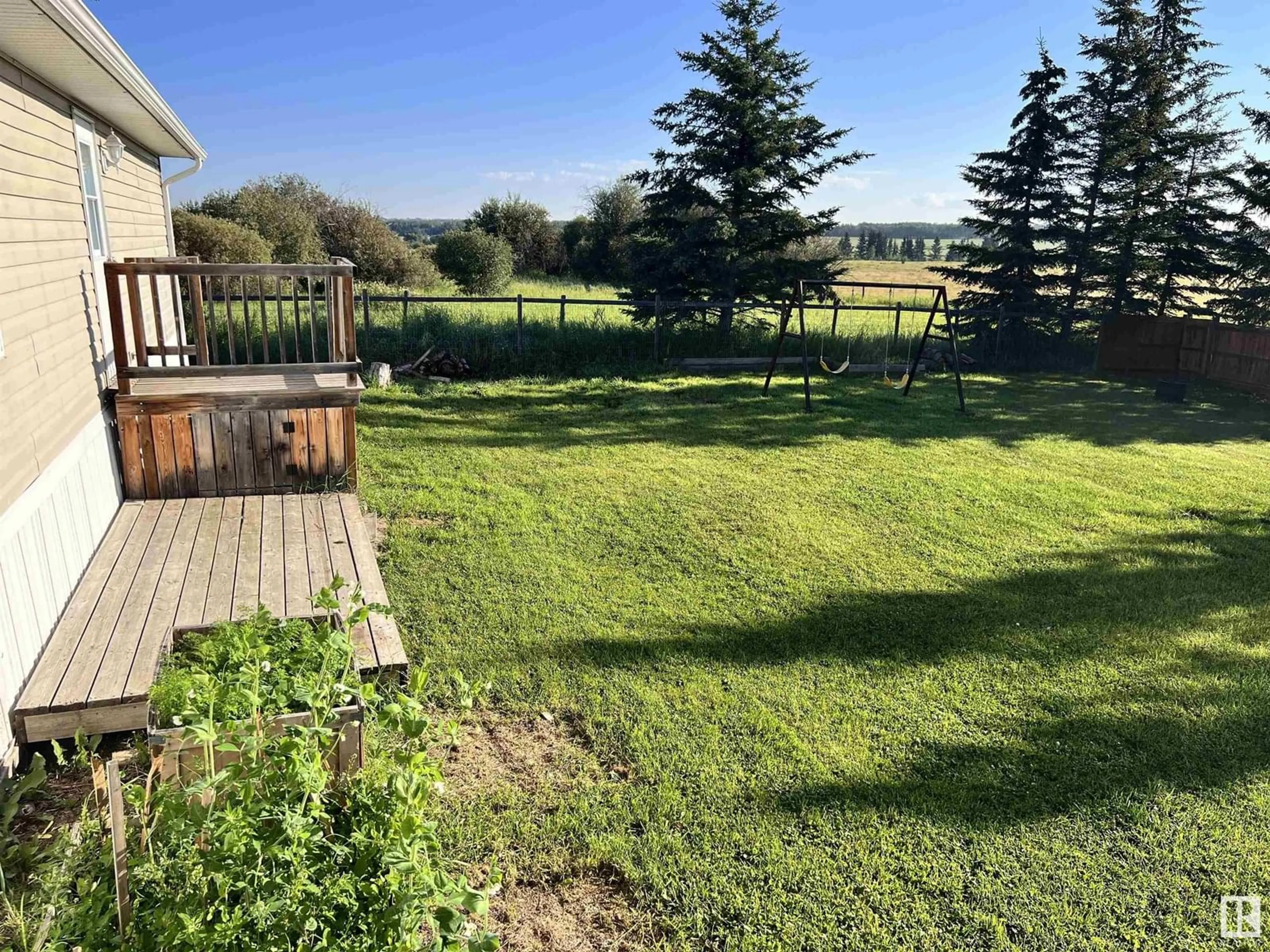 A pic from outside/outdoor area/front of a property/back of a property/a pic from drone, water/lake/river/ocean view for 4806 50 AV, Rocky Rapids Alberta T0E1Z0