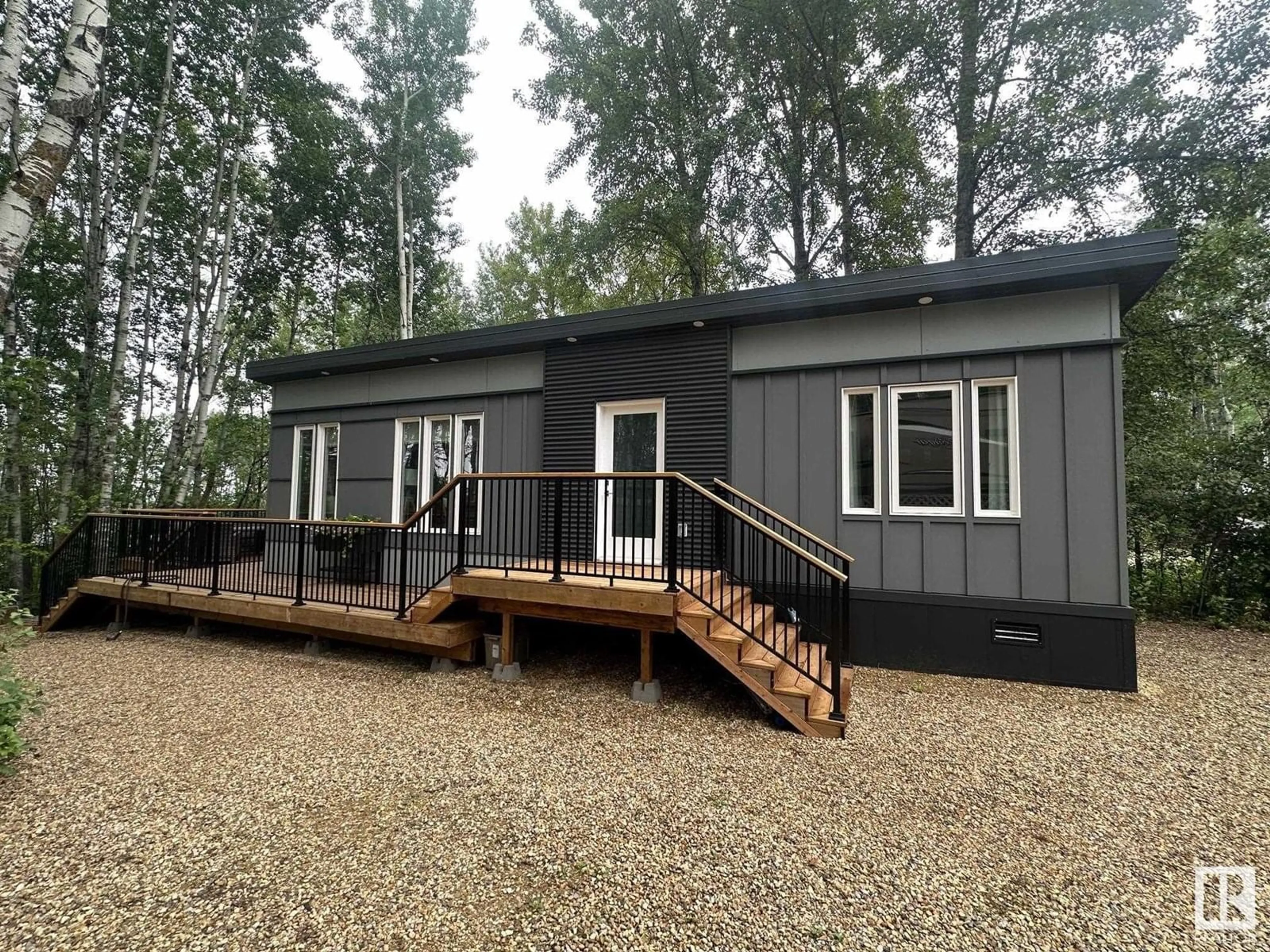 Home with vinyl exterior material, building for 53509 RGE RD 60, Rural Parkland County Alberta T0E0N0