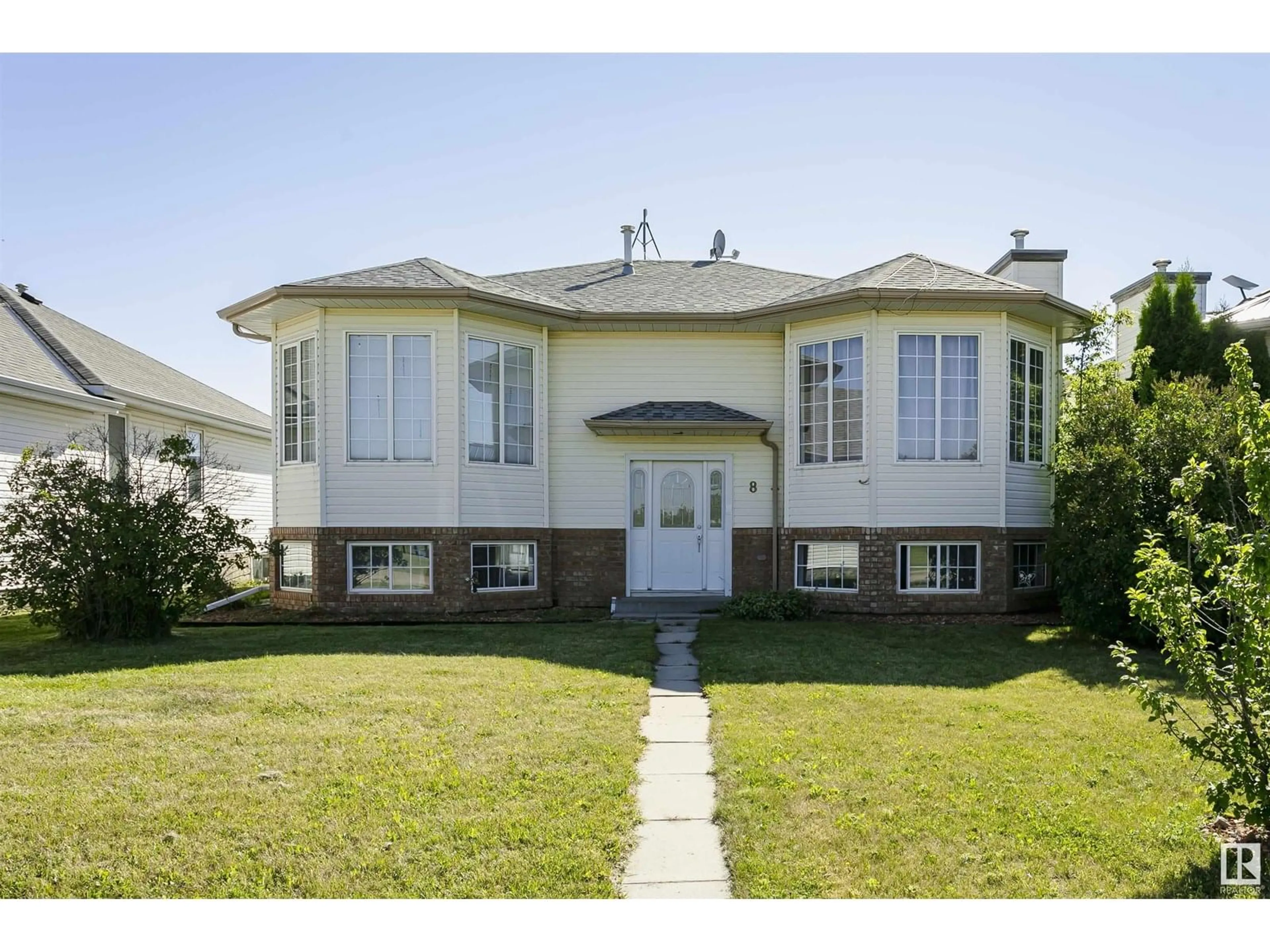 Home with vinyl exterior material, street for 8 LAFOND DR, Tofield Alberta T0B4J0