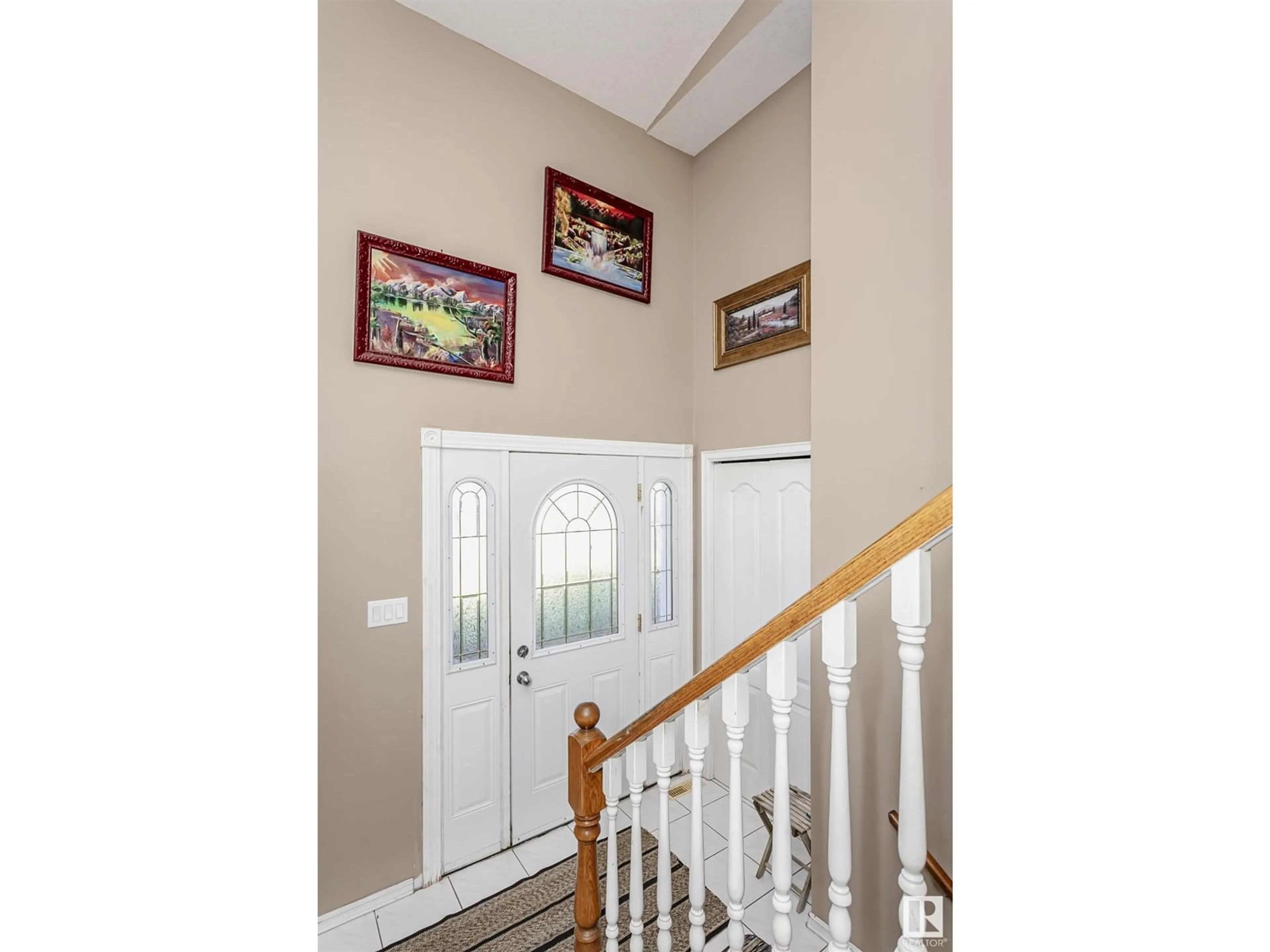 Indoor entryway for 8 LAFOND DR, Tofield Alberta T0B4J0