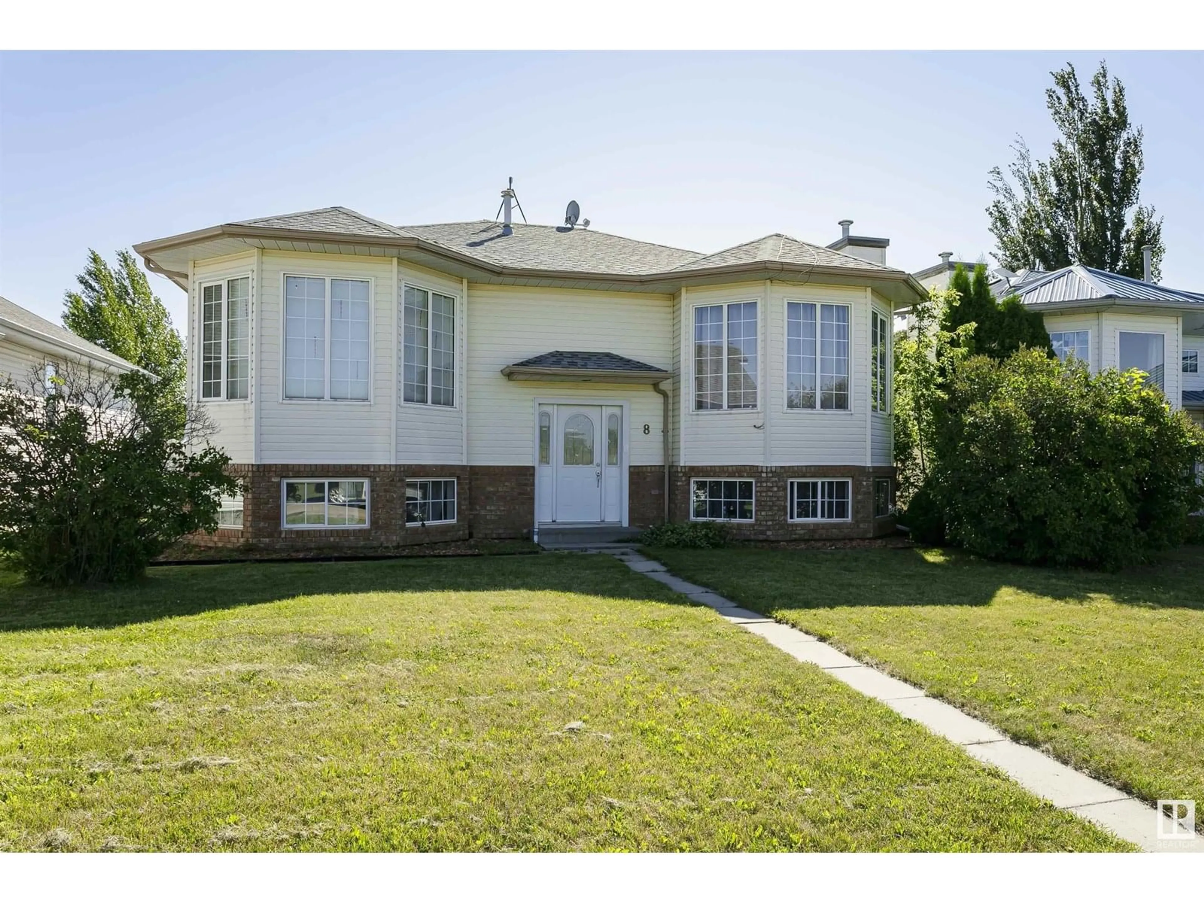 Home with vinyl exterior material, street for 8 LAFOND DR, Tofield Alberta T0B4J0