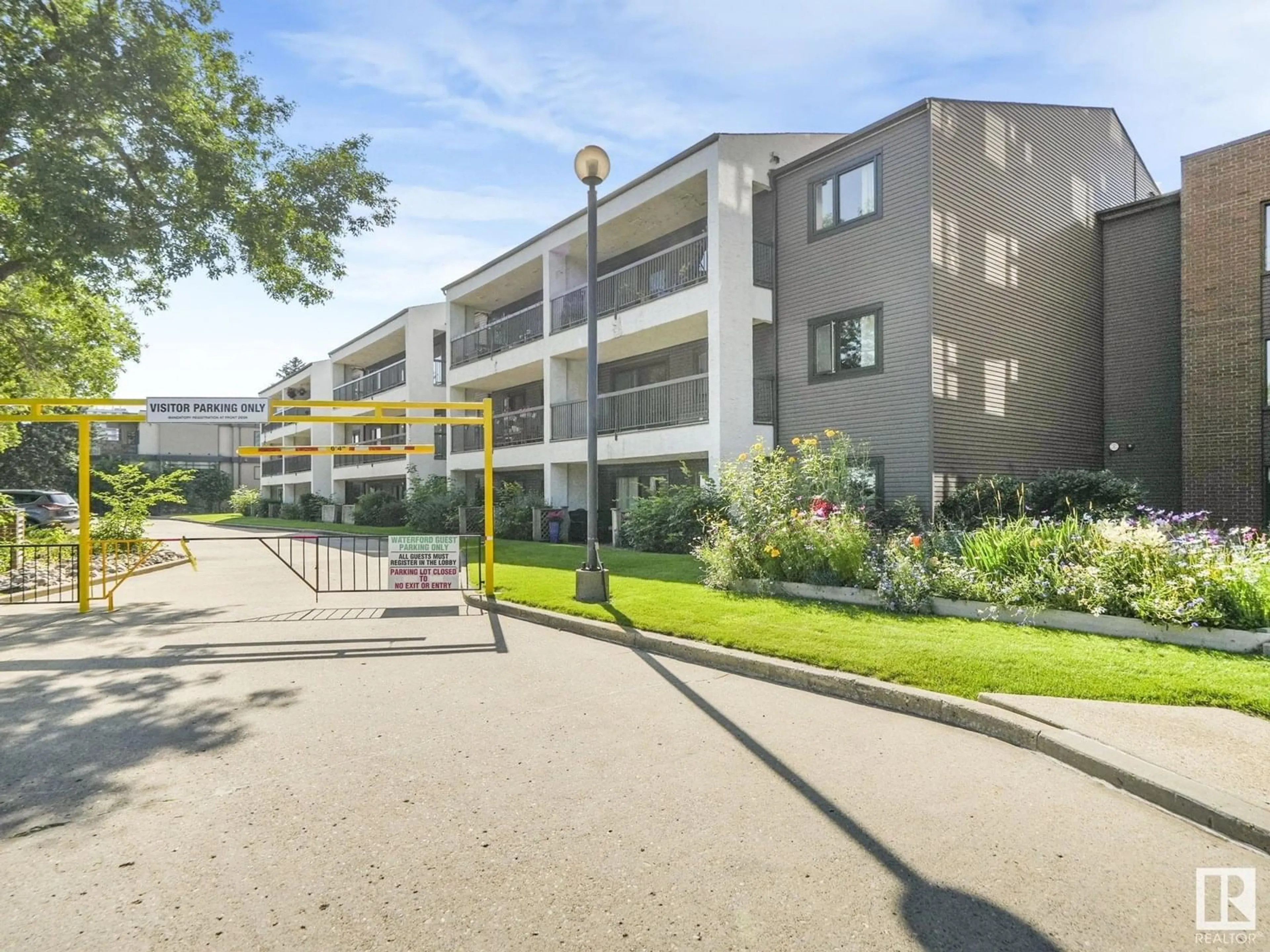 Unknown for #212 - 10545 SASKATCHEWAN DR, Edmonton Alberta T6E6C6