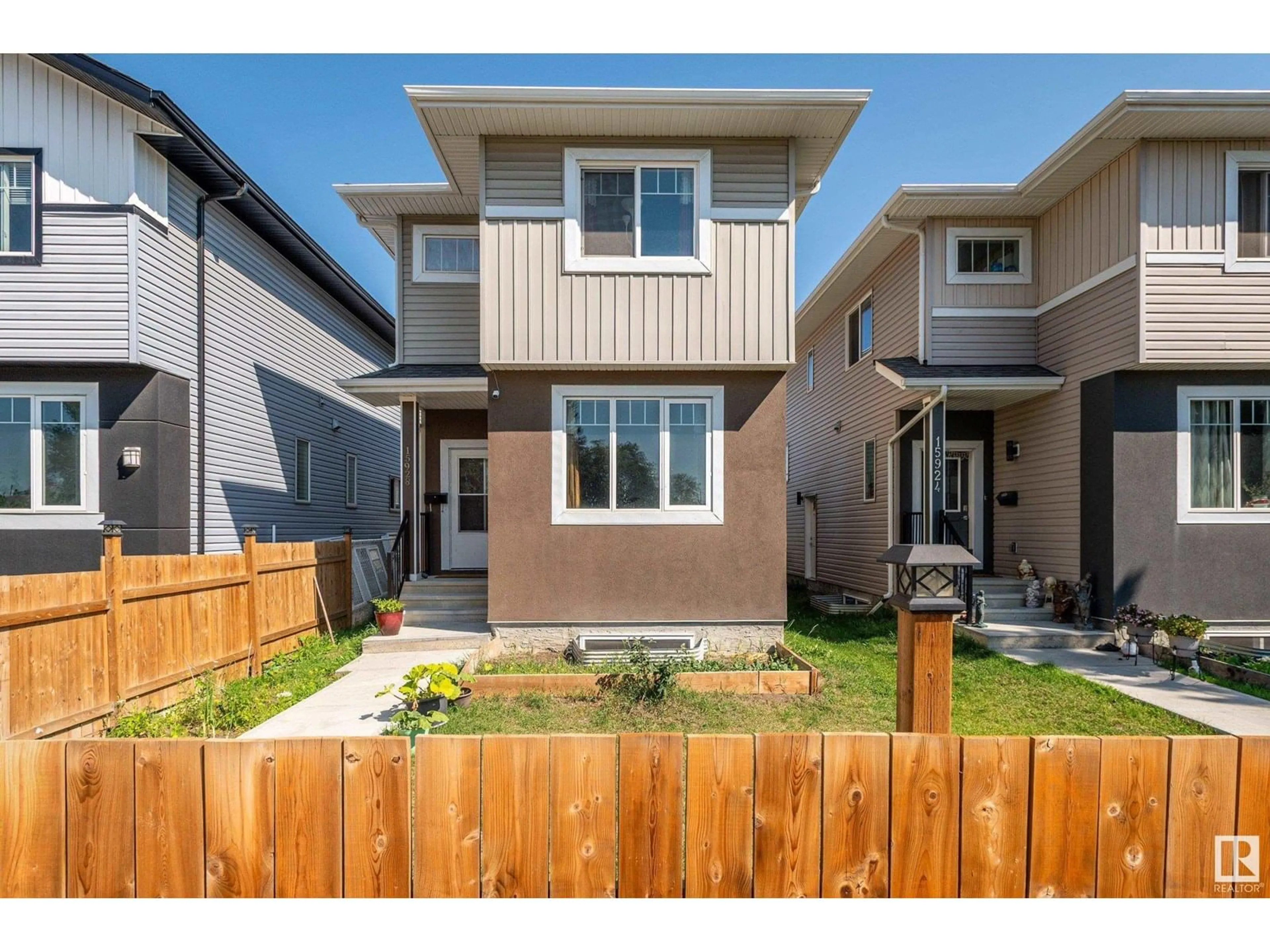 Unknown for 15928 100 AV, Edmonton Alberta T5P0L2