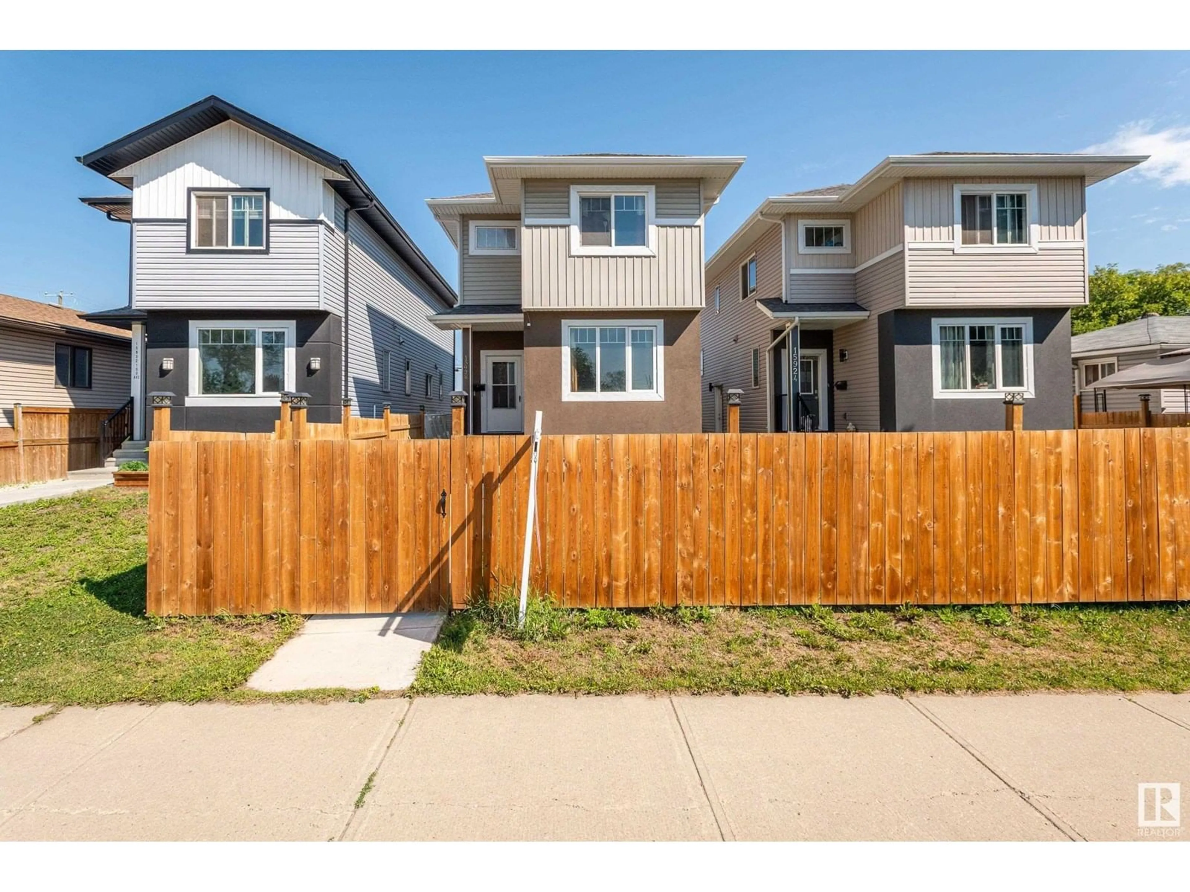 Unknown for 15928 100 AV, Edmonton Alberta T5P0L2